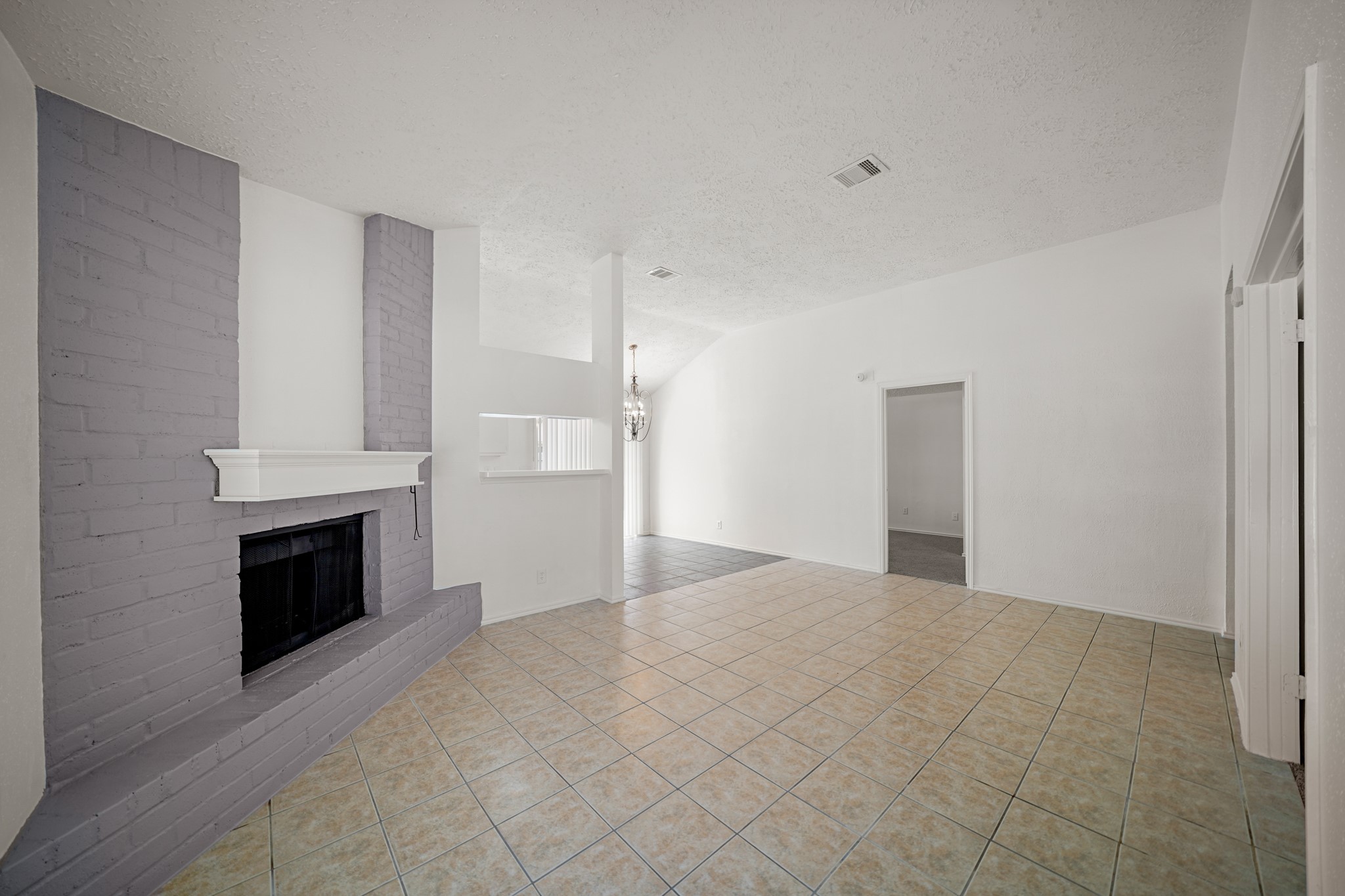 20614 Park Row Drive Property Photo 6