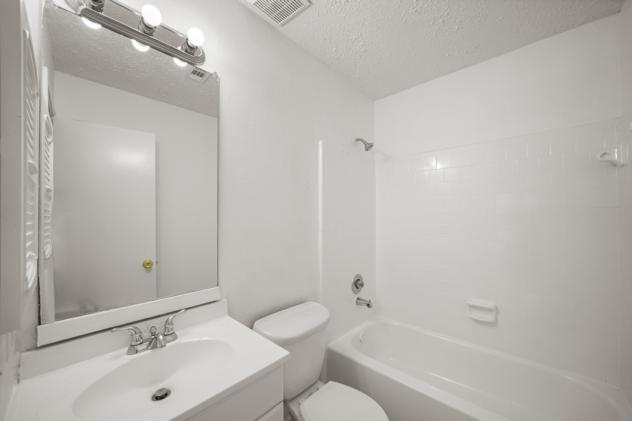 20614 Park Row Drive Property Photo 17