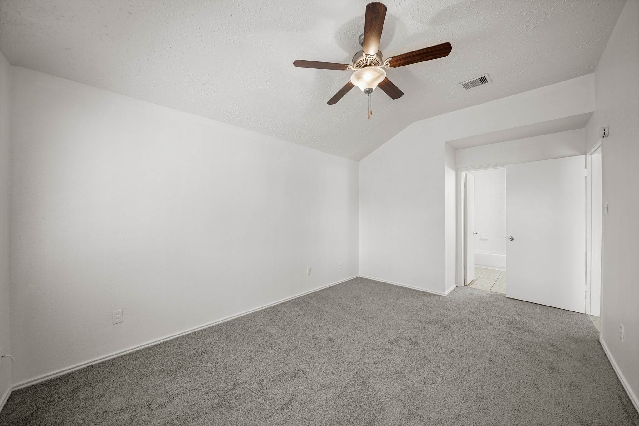 20614 Park Row Drive Property Photo 19