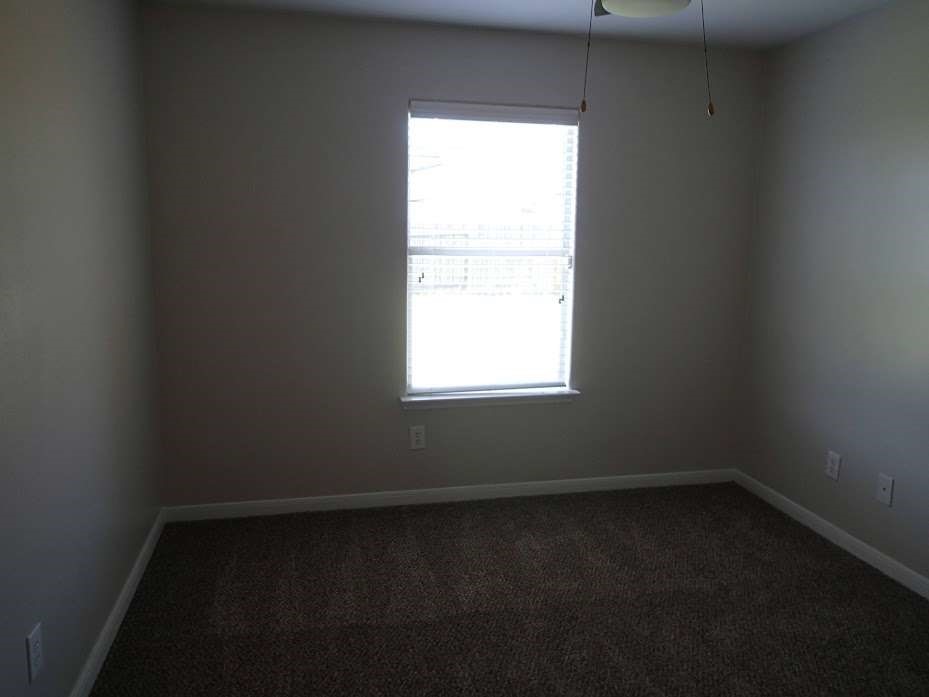 6906 Lost Timber Lane Property Photo 11