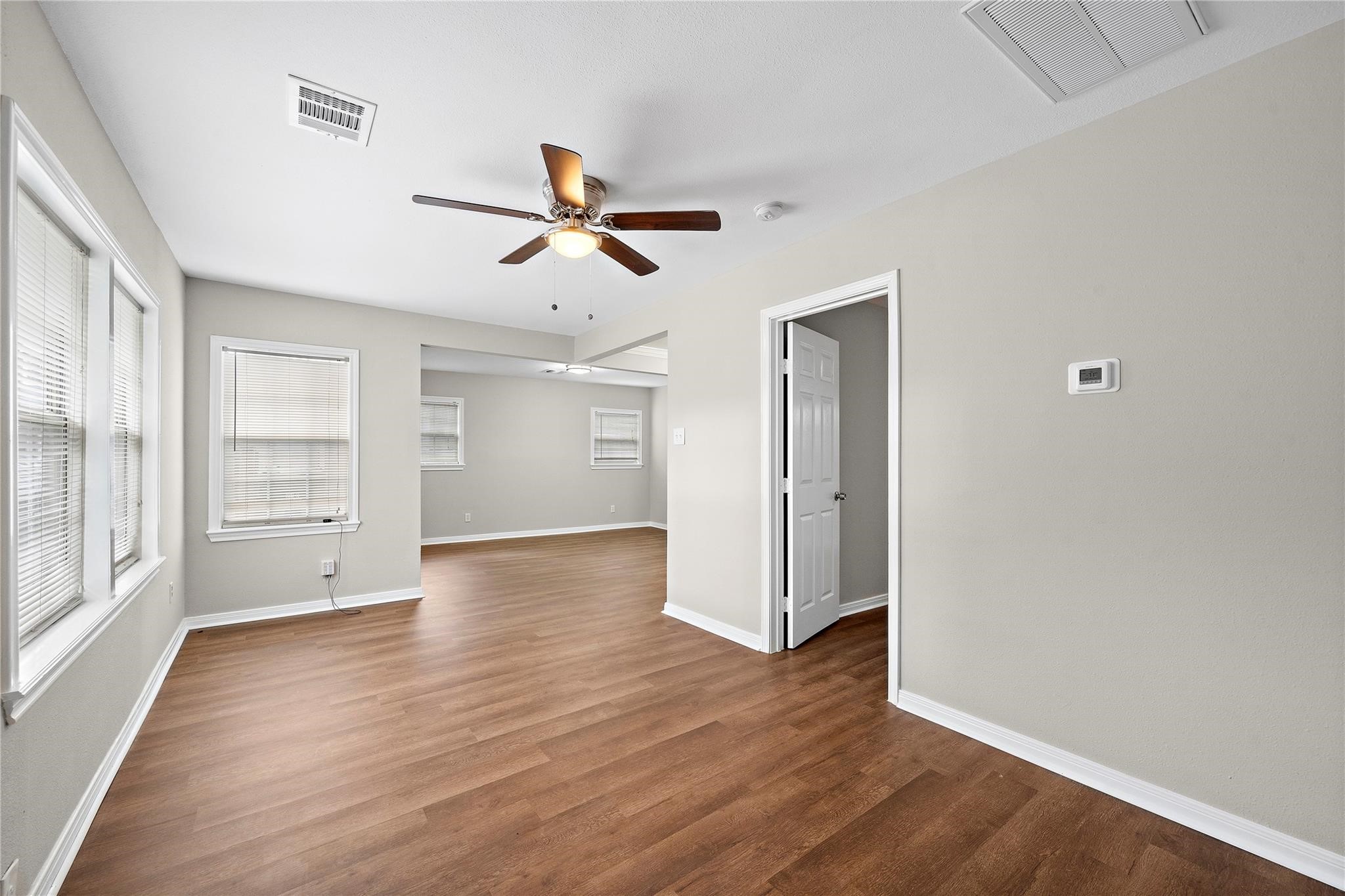 234 W 27th Street 2 Property Photo 6