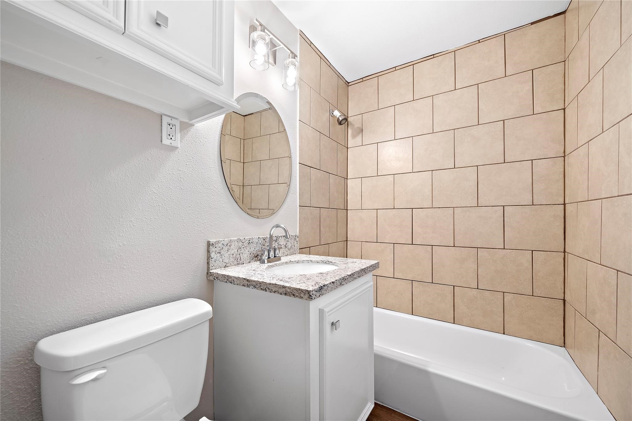 234 W 27th Street 2 Property Photo 9