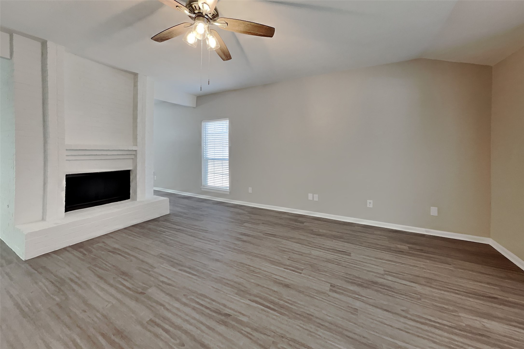 80 Laughing Brook Court Property Photo 3