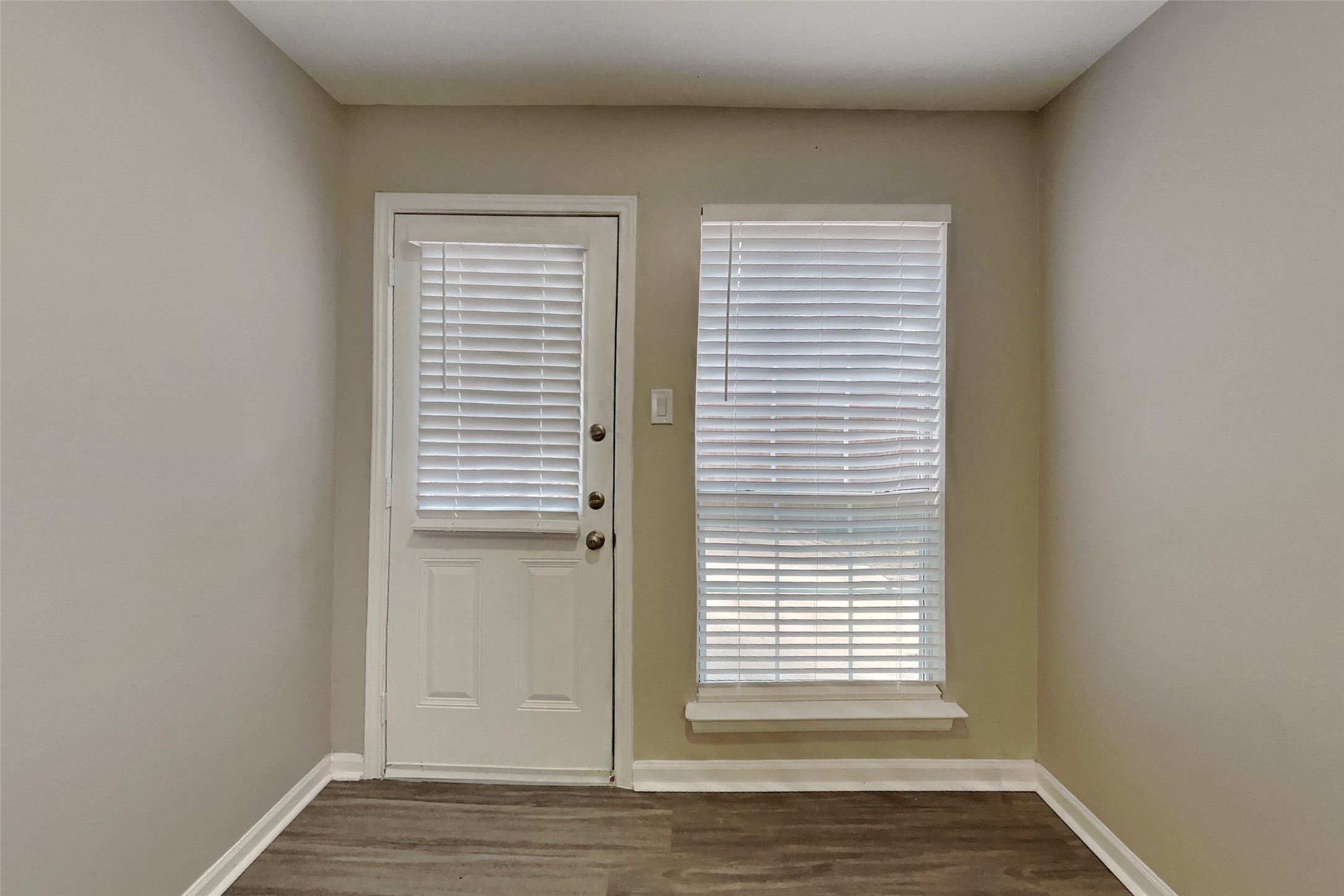 80 Laughing Brook Court Property Photo 8