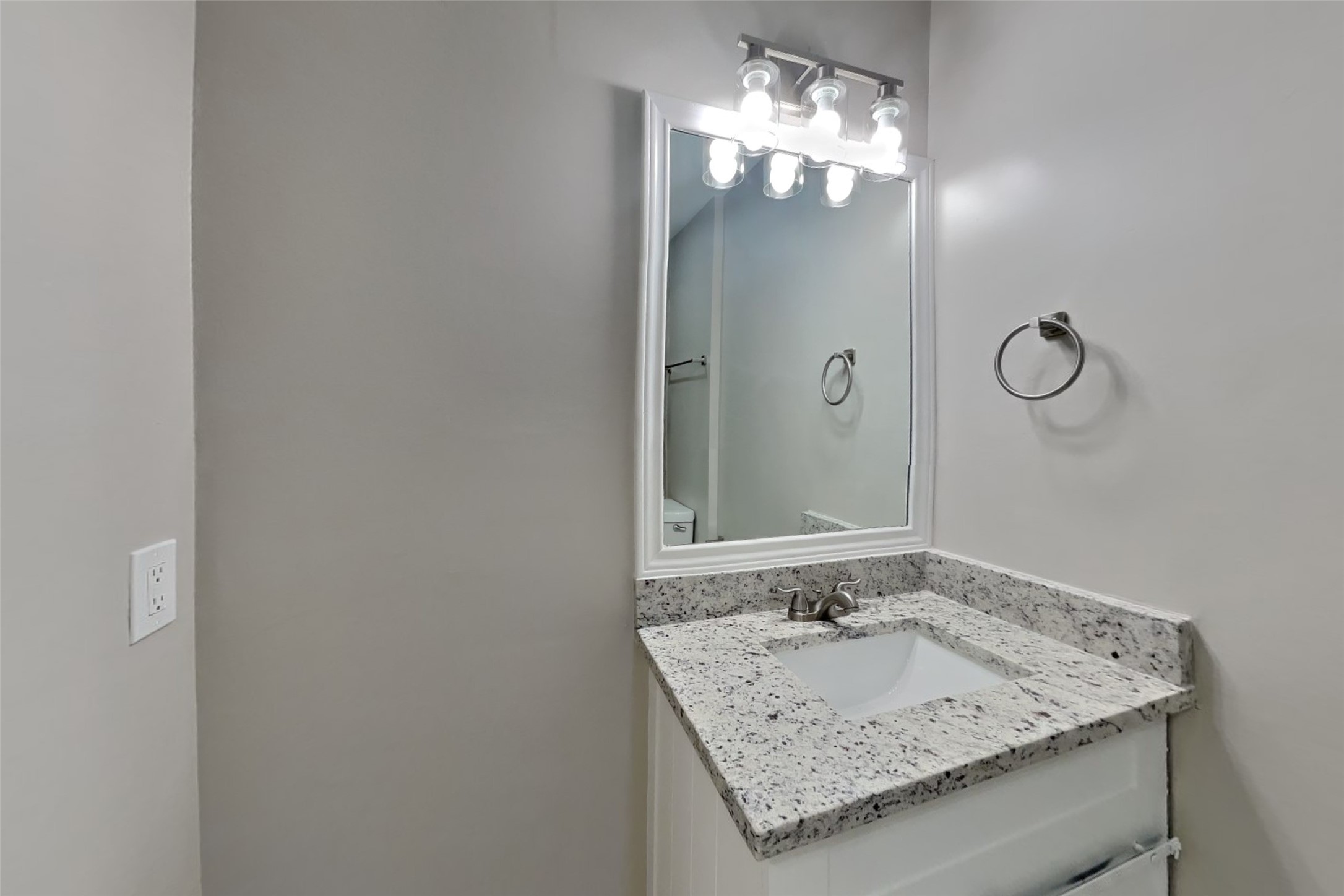 80 Laughing Brook Court Property Photo 21
