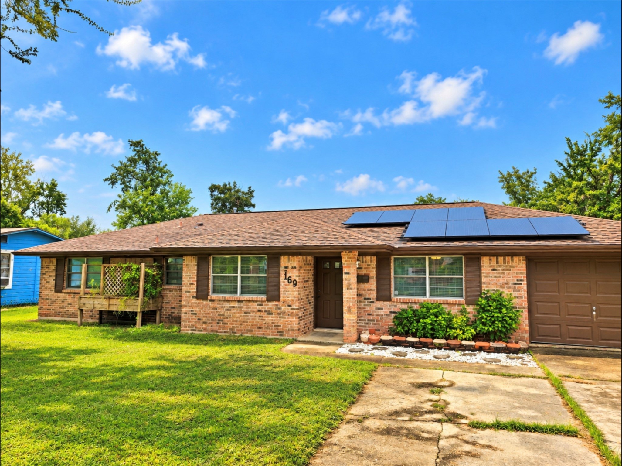 1169 E Kyle Road Property Photo 1
