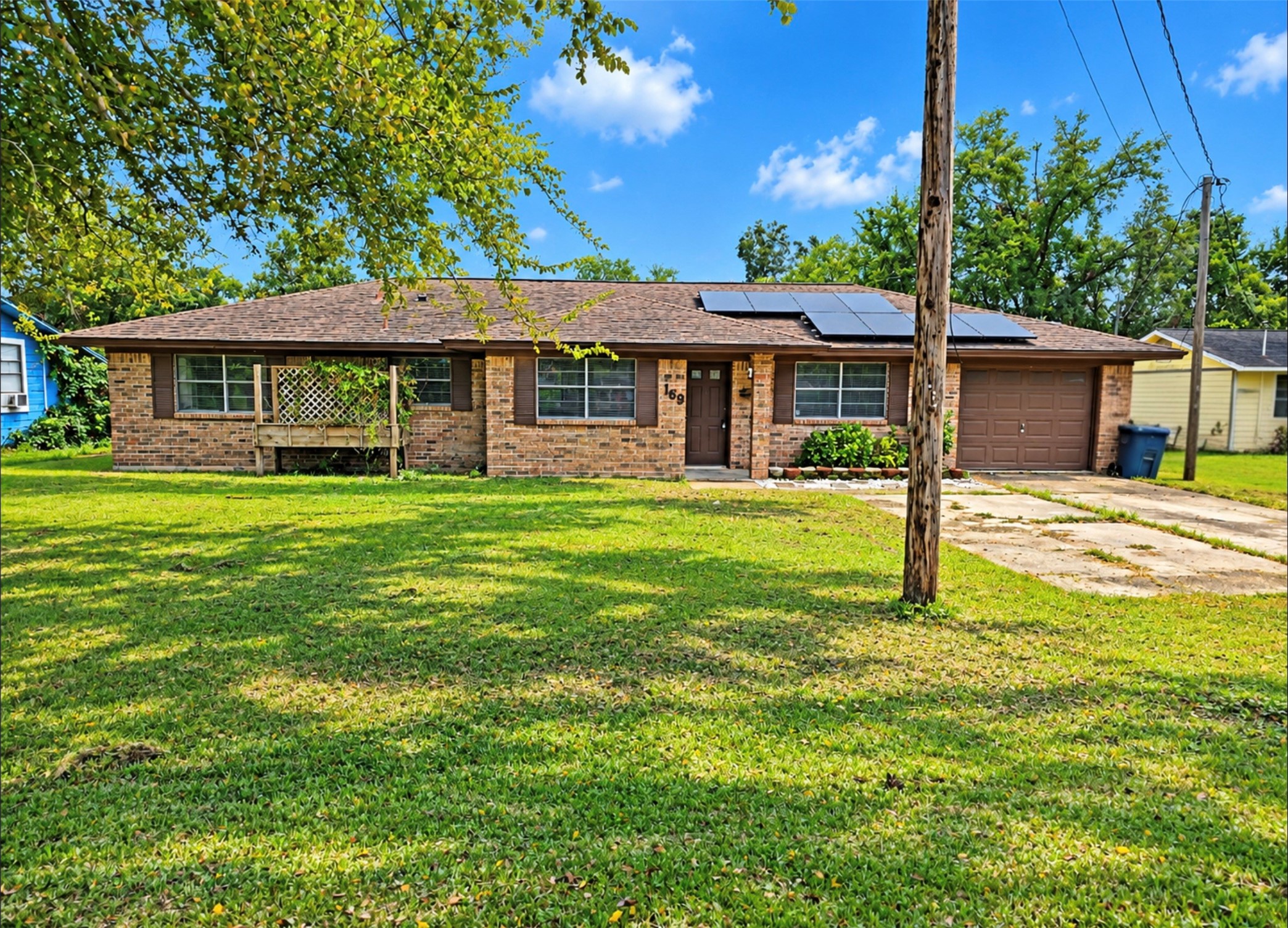 1169 E Kyle Road Property Photo 2