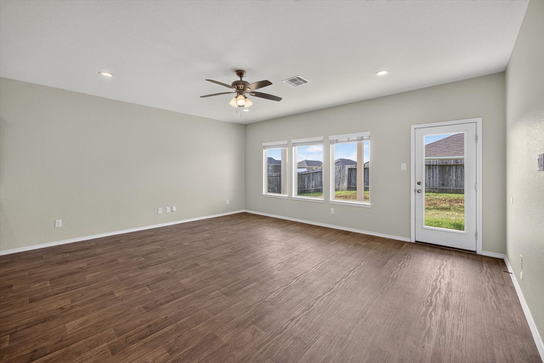 21311 Orono Heights Trail Property Photo 12