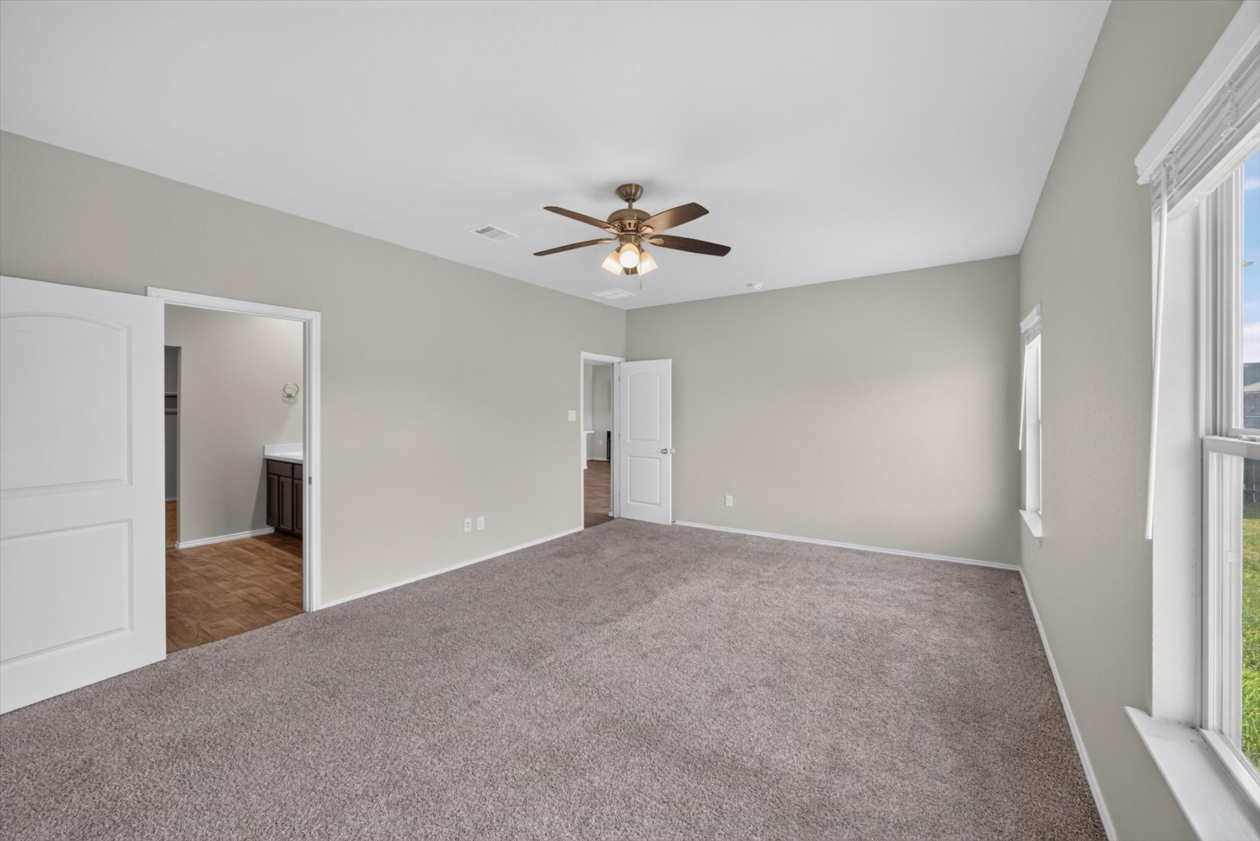 21311 Orono Heights Trail Property Photo 15