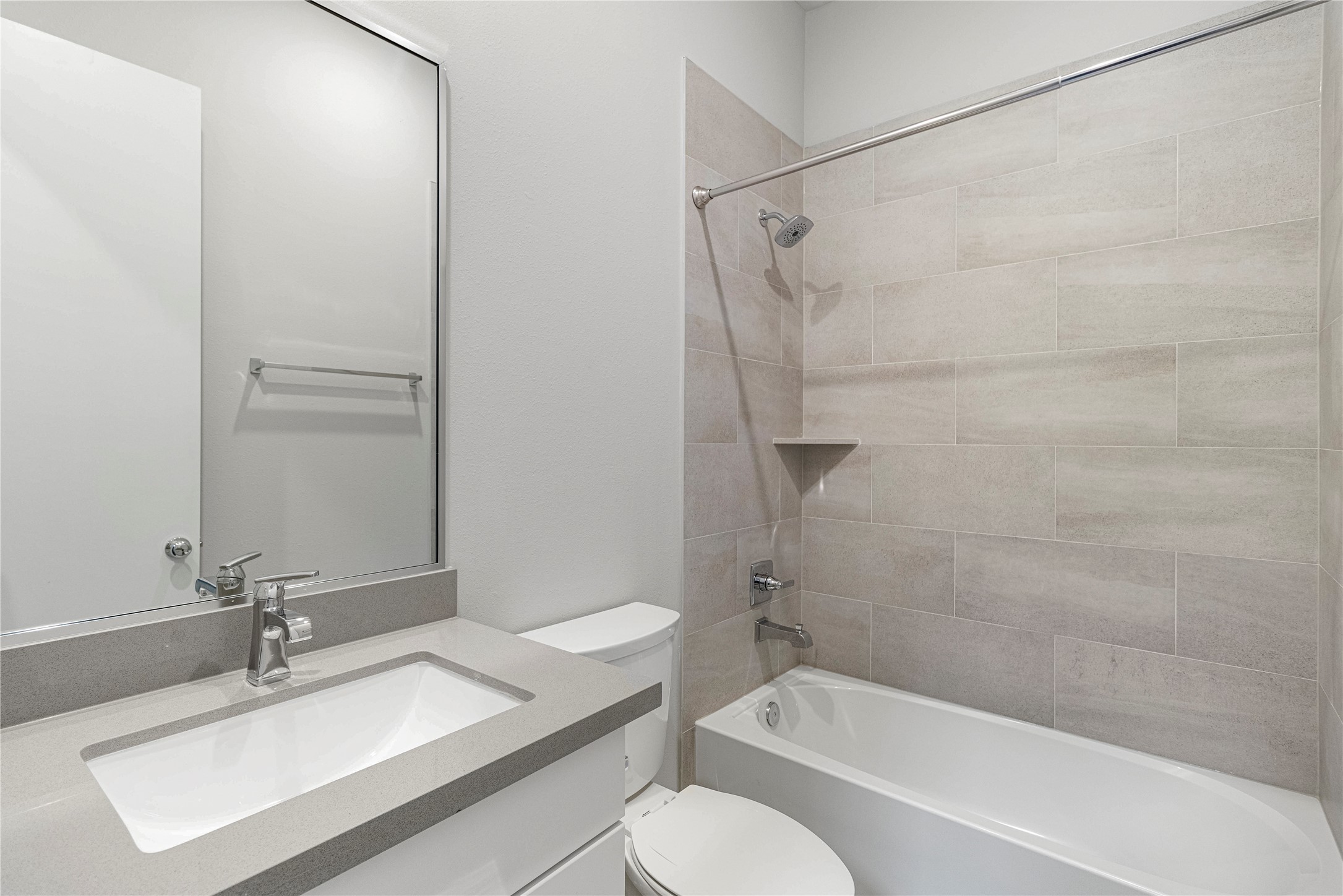 606 Thornton Road C Property Photo 4