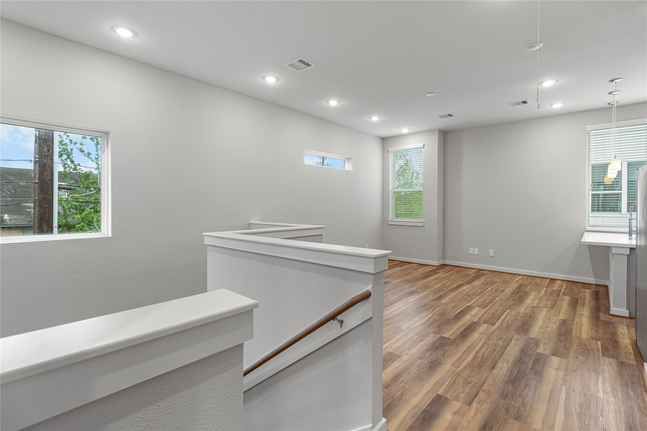 606 Thornton Road C Property Photo 7