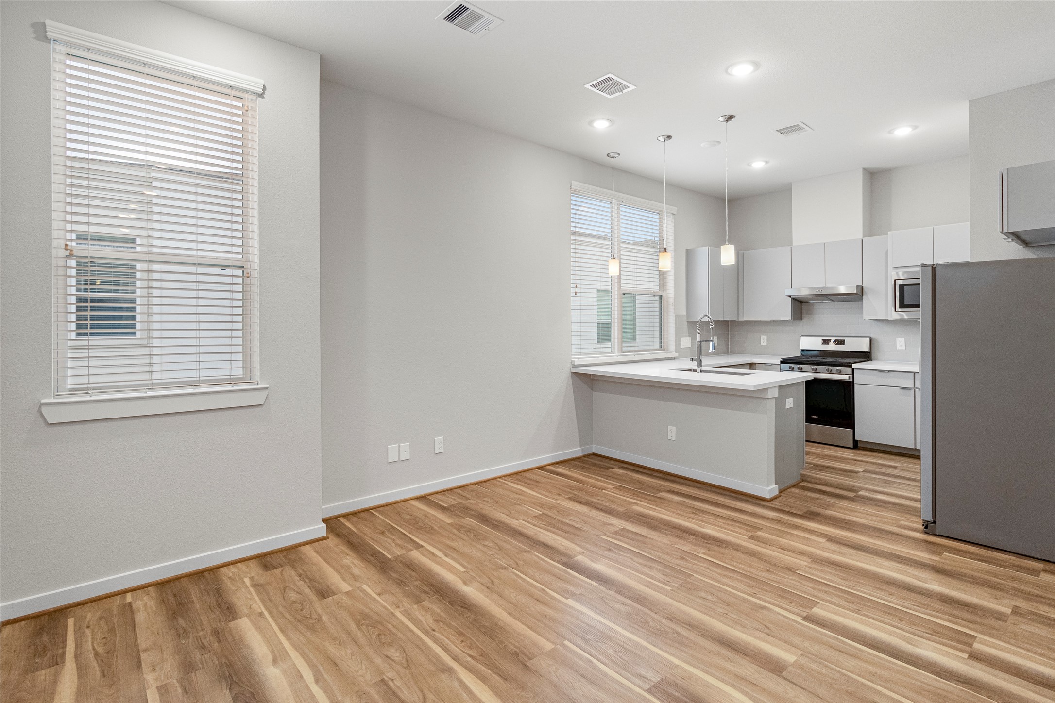 606 Thornton Road C Property Photo 11