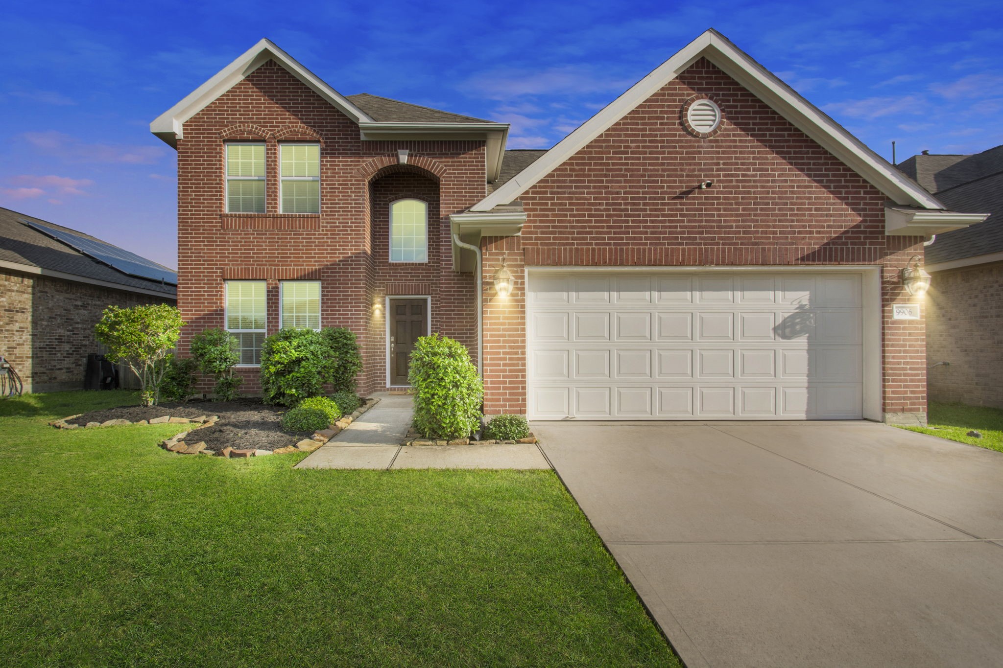 9906 Wood Wind Court Property Photo 1