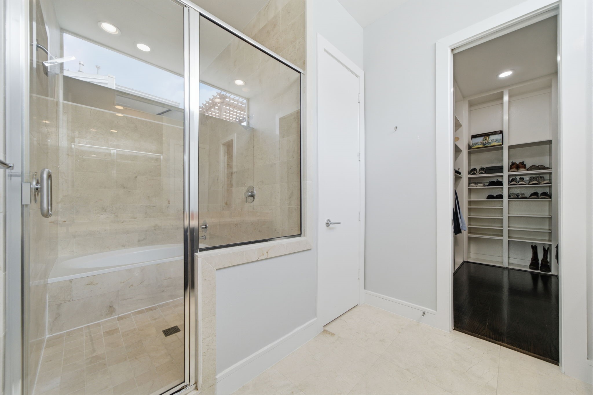 1221 W 17th Street Property Photo 29