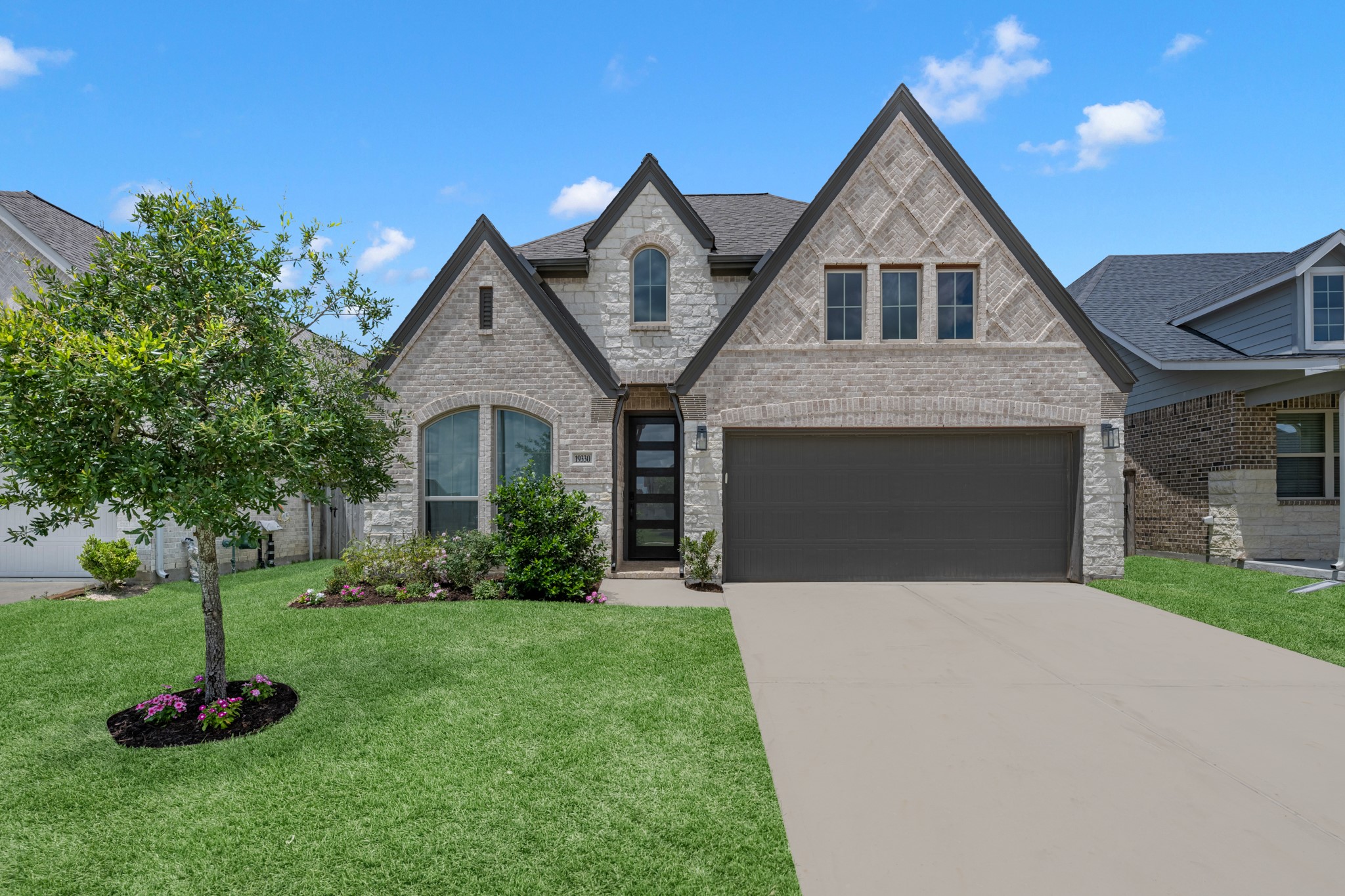 19330 Palfrey Prairie Trail Property Photo 4