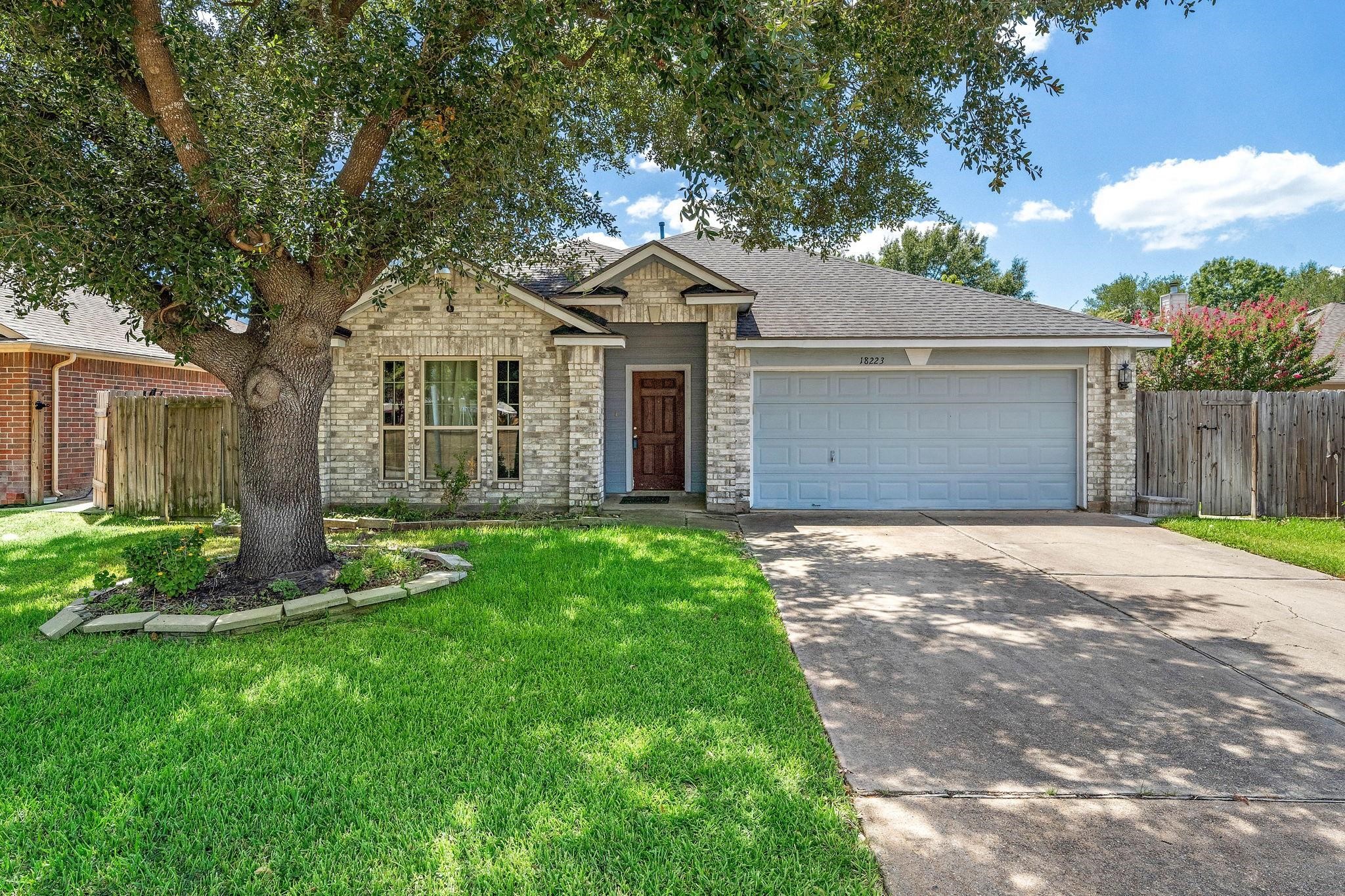 18223 Lundar Lane Property Photo 1