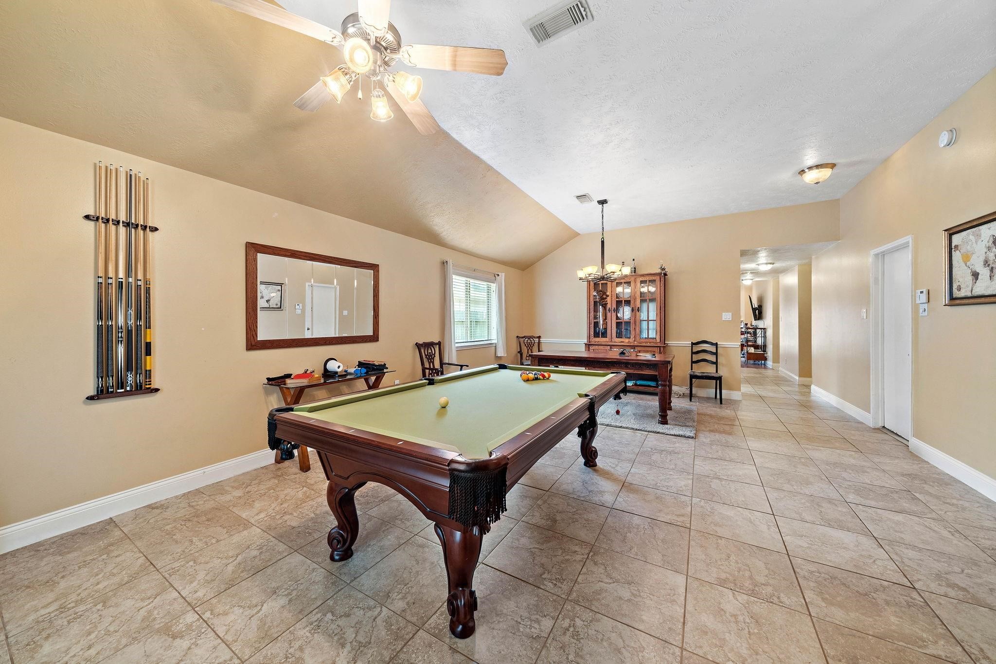 18223 Lundar Lane Property Photo 3