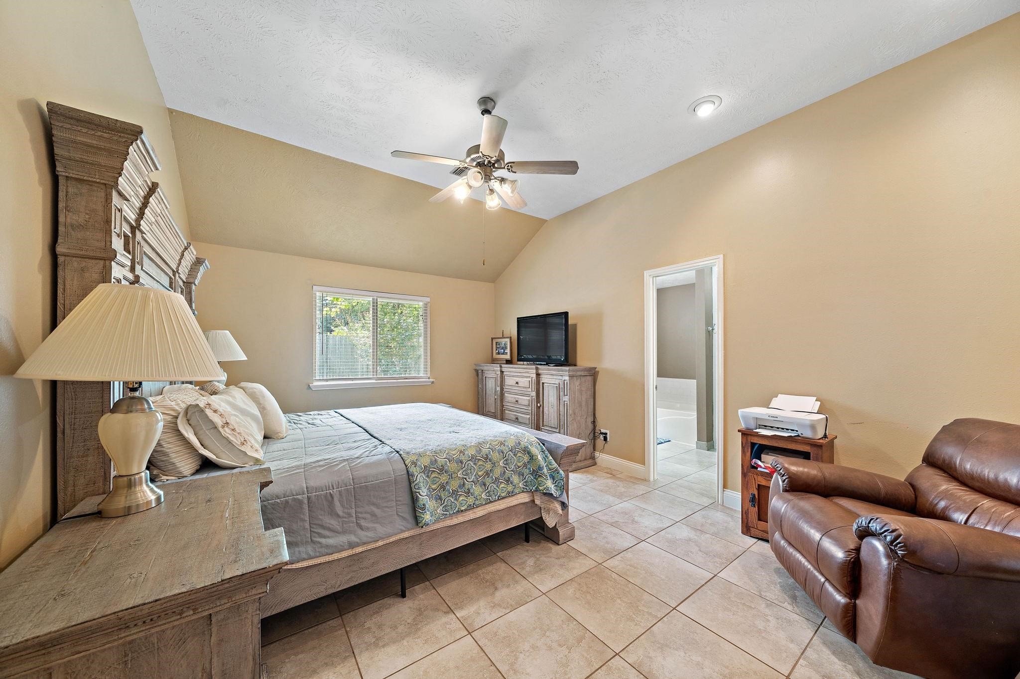 18223 Lundar Lane Property Photo 6