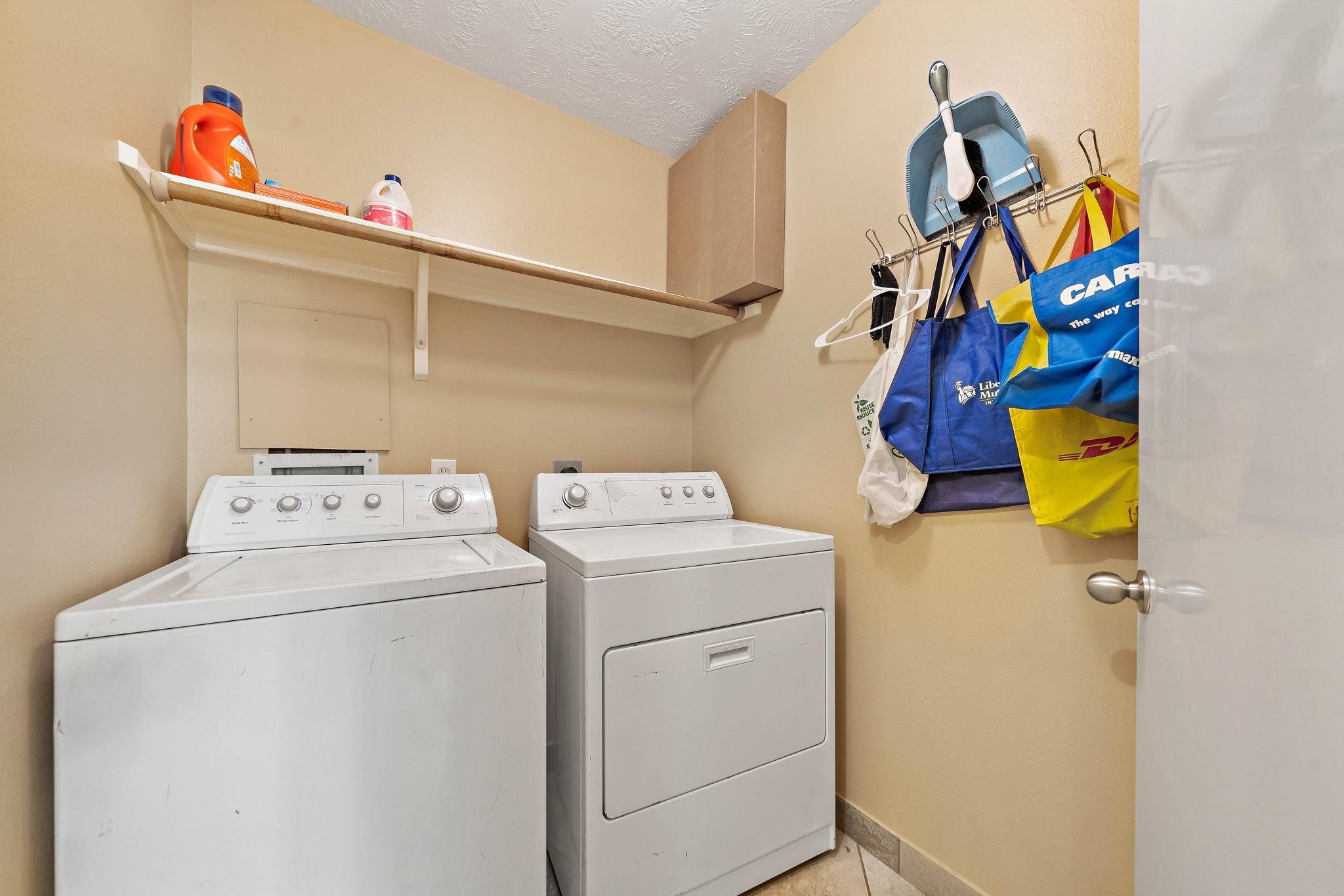 18223 Lundar Lane Property Photo 9