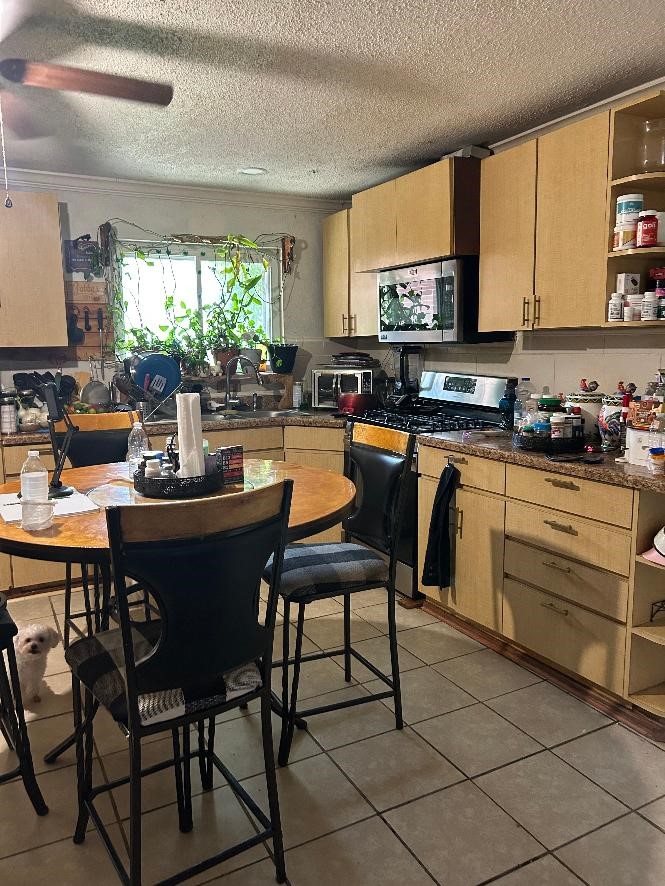 17211 Woodburn Drive Property Photo 3