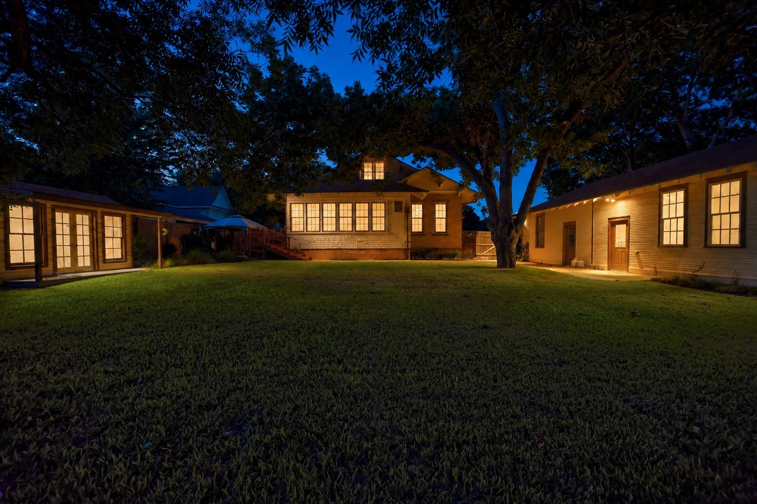 405 College Avenue Property Photo 4