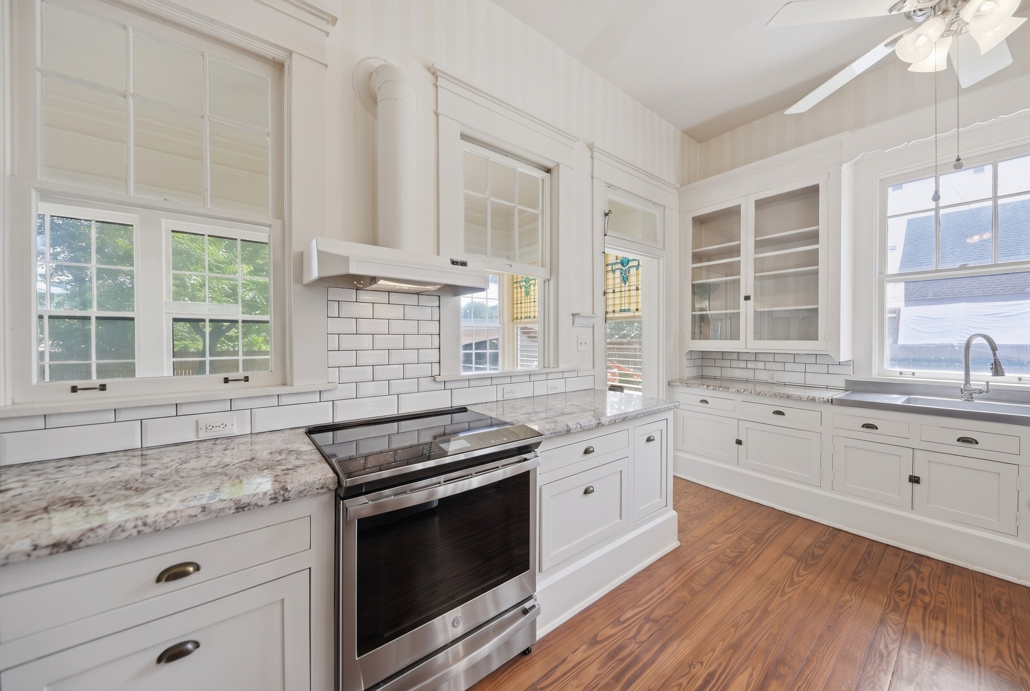 405 College Avenue Property Photo 16