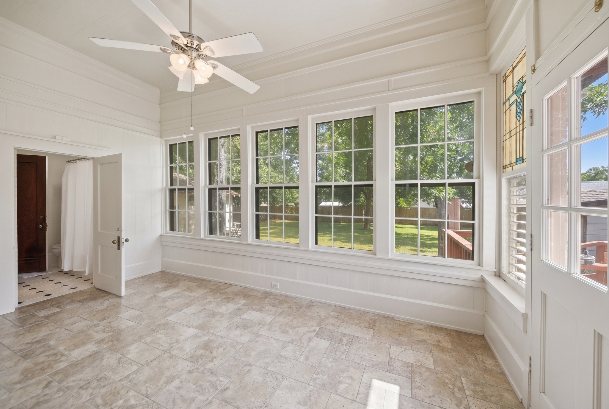 405 College Avenue Property Photo 18