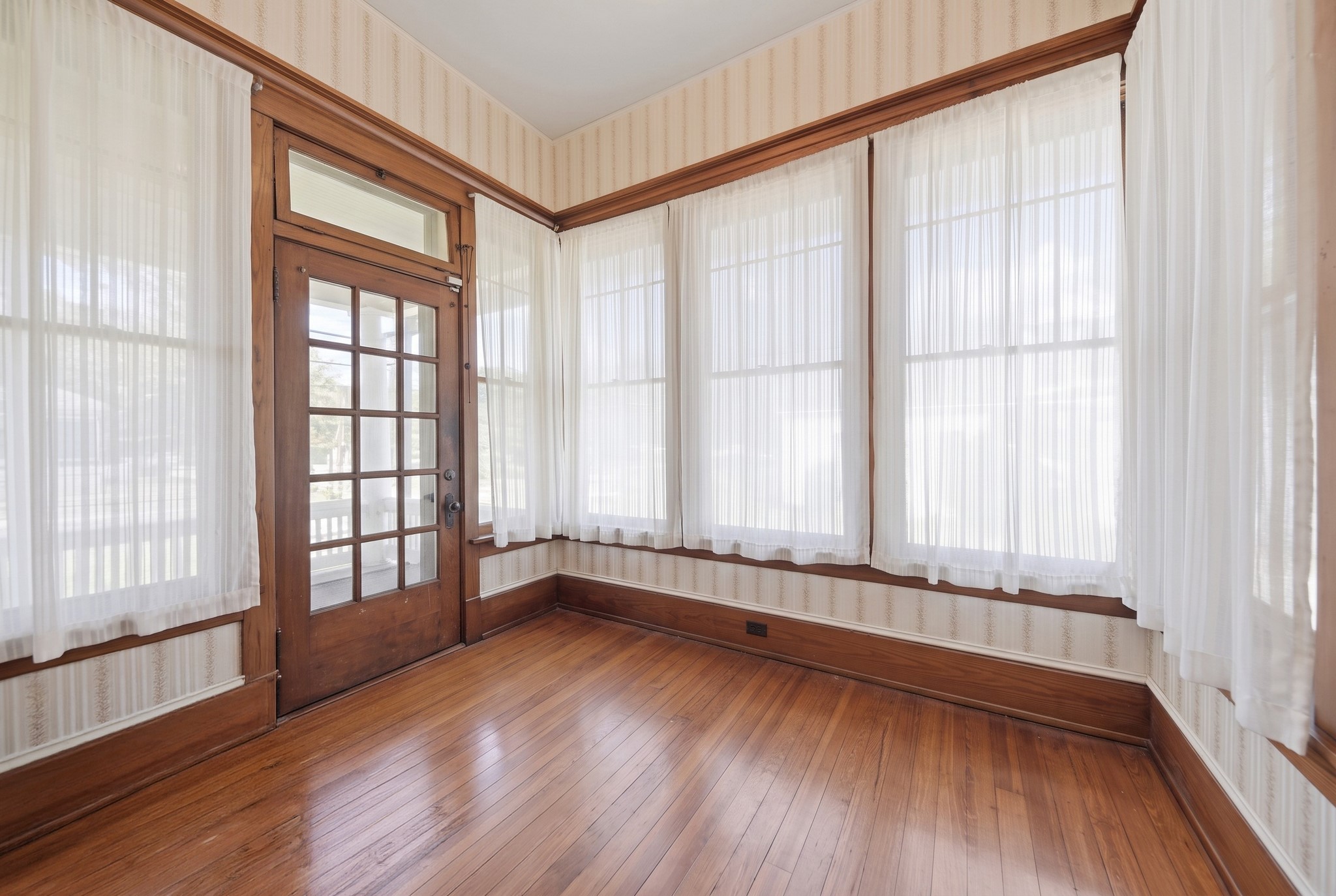 405 College Avenue Property Photo 22