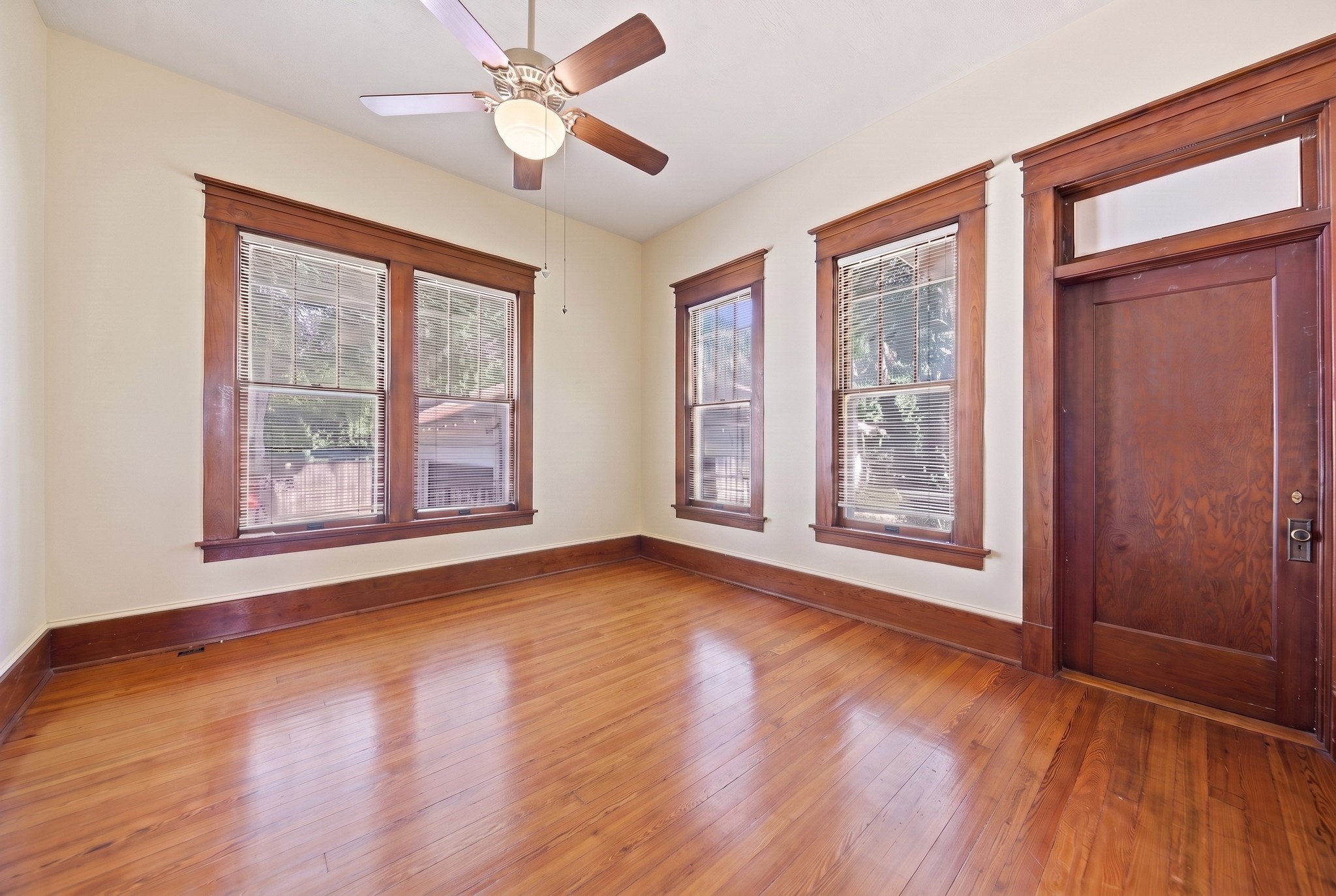 405 College Avenue Property Photo 25