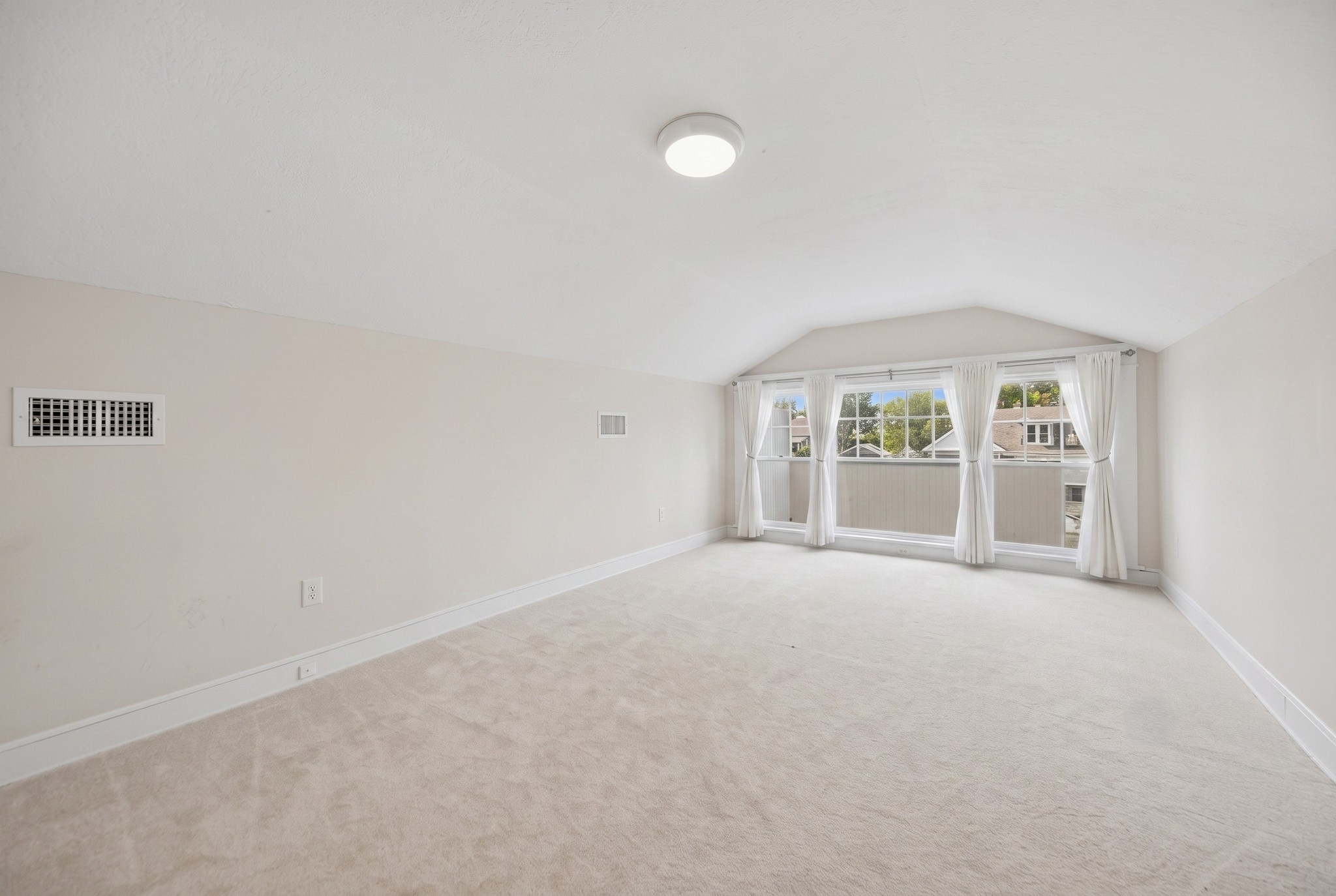 405 College Avenue Property Photo 31