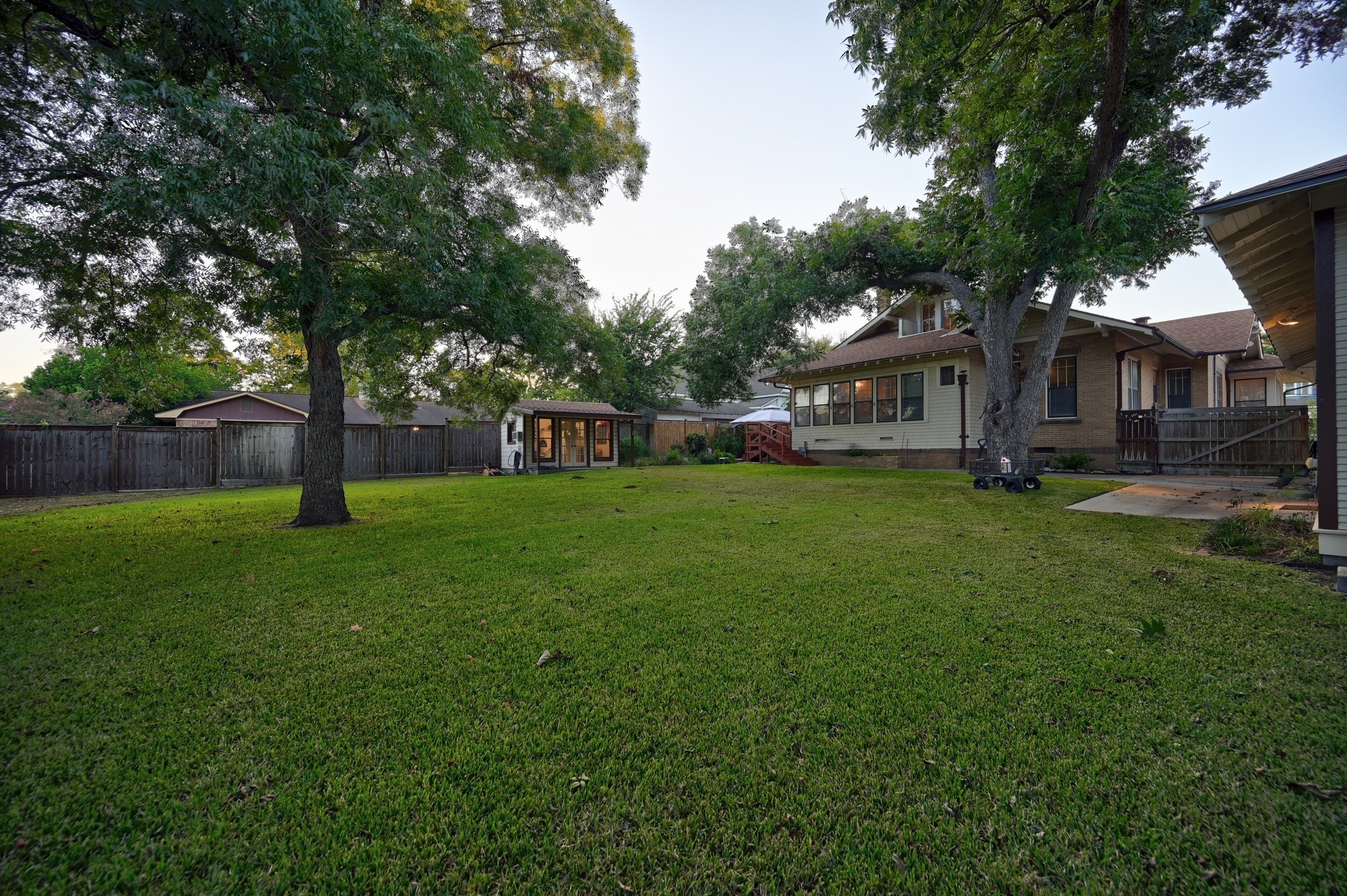 405 College Avenue Property Photo 43