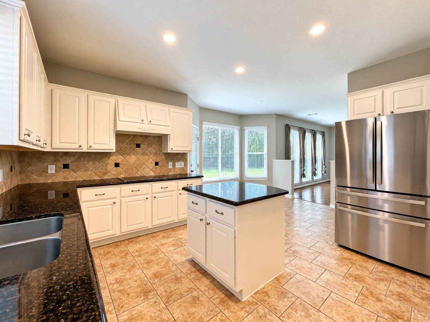 23027 Lodgepoint Drive Property Photo 3
