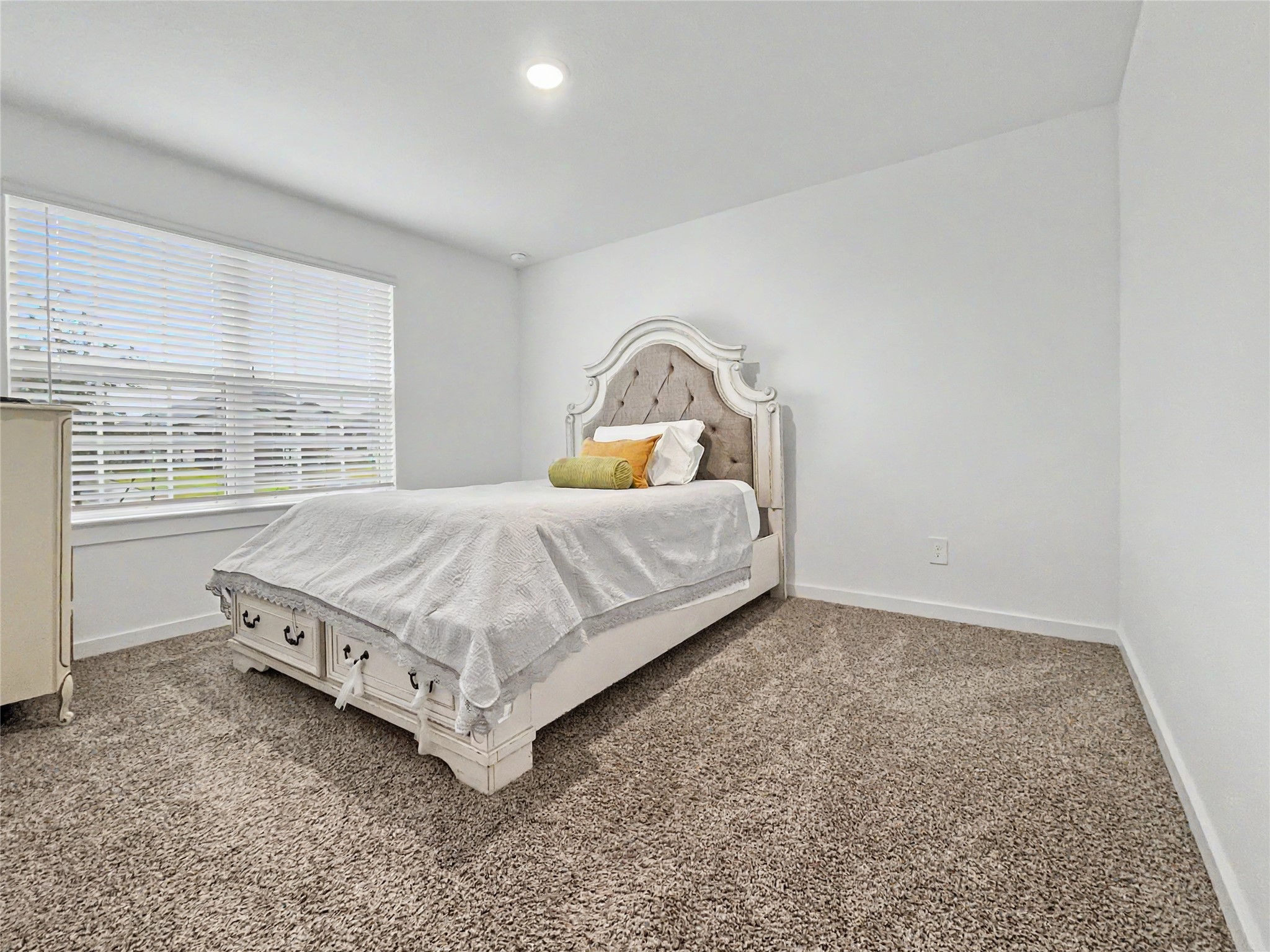 29923 Gallatin River Lane Property Photo 12