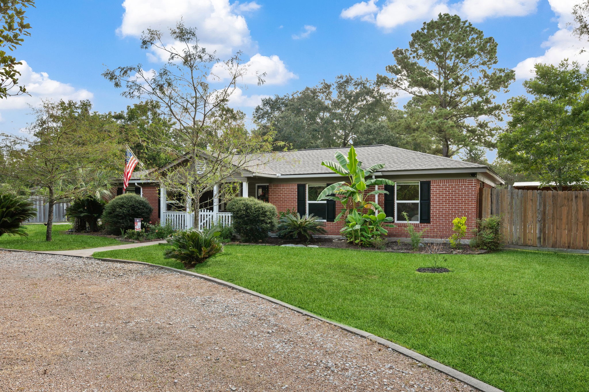 1202 Forest Cove Drive Property Photo 2