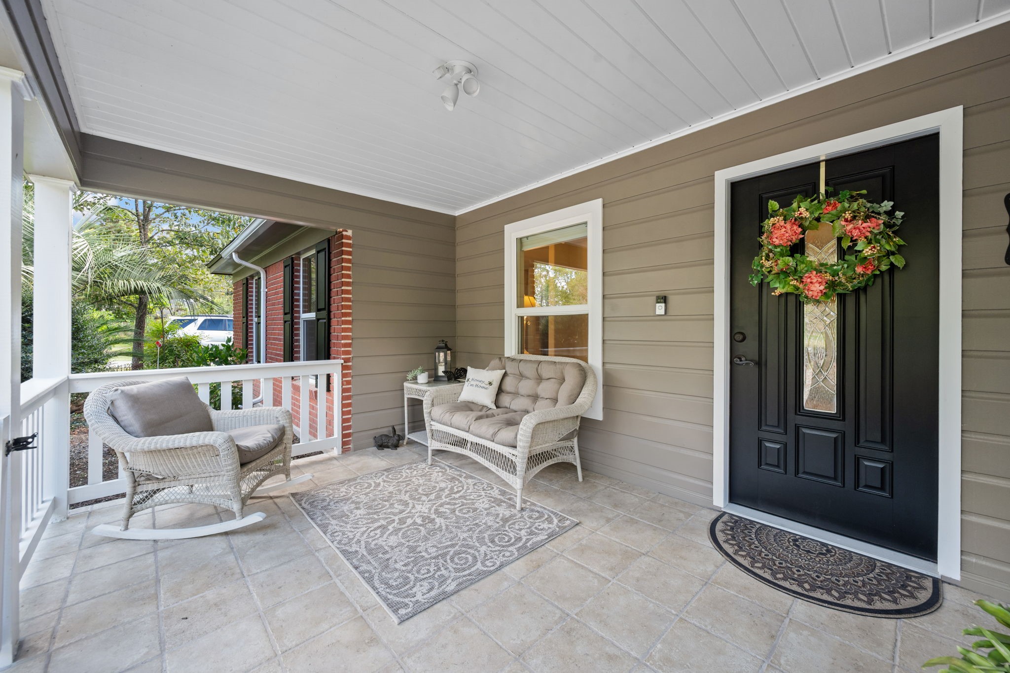 1202 Forest Cove Drive Property Photo 3