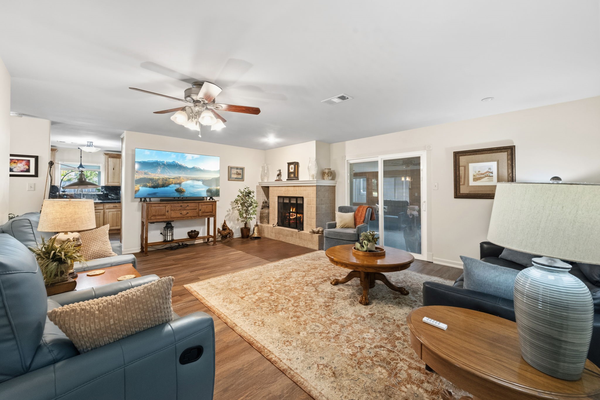 1202 Forest Cove Drive Property Photo 6