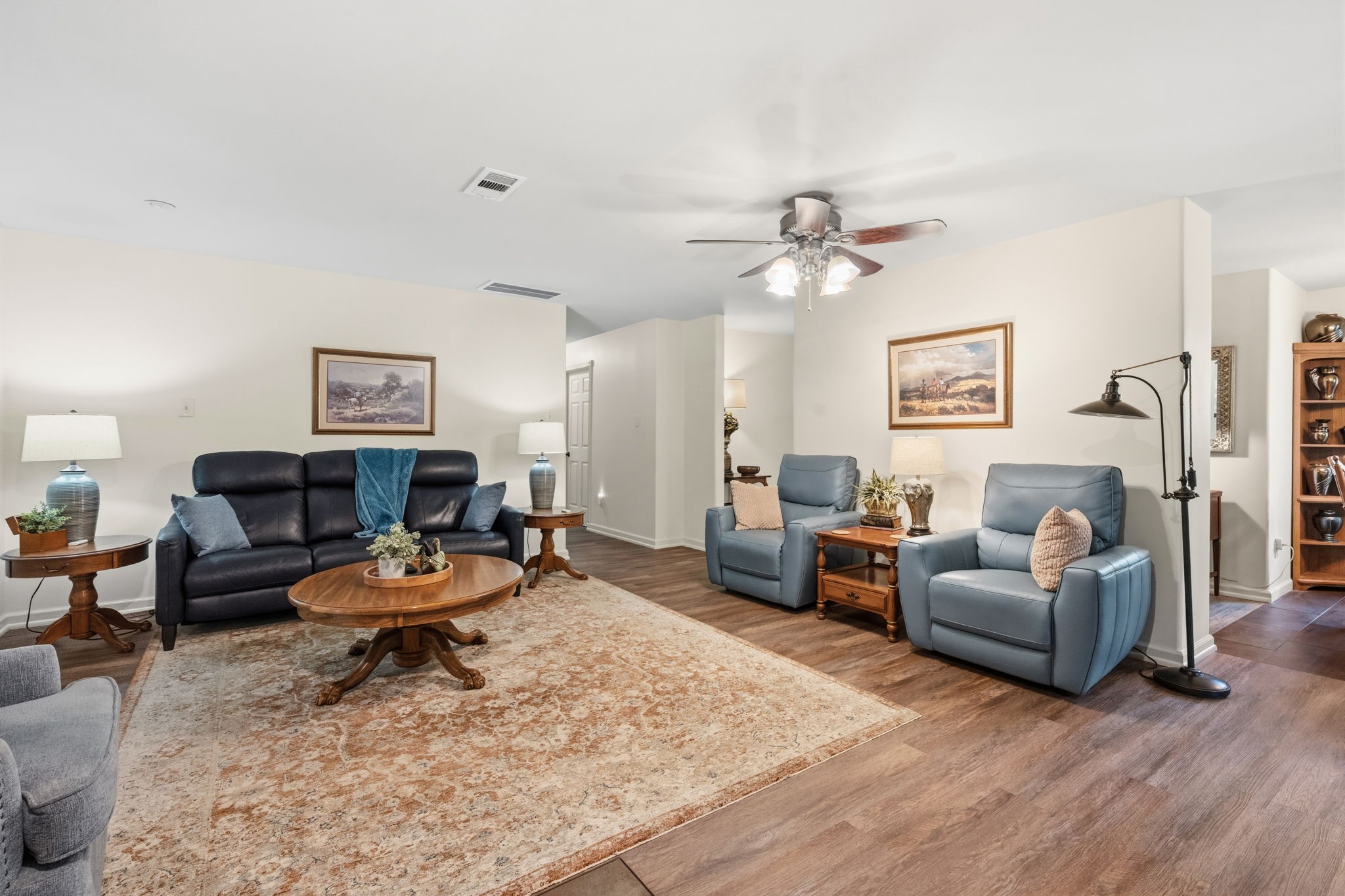 1202 Forest Cove Drive Property Photo 8