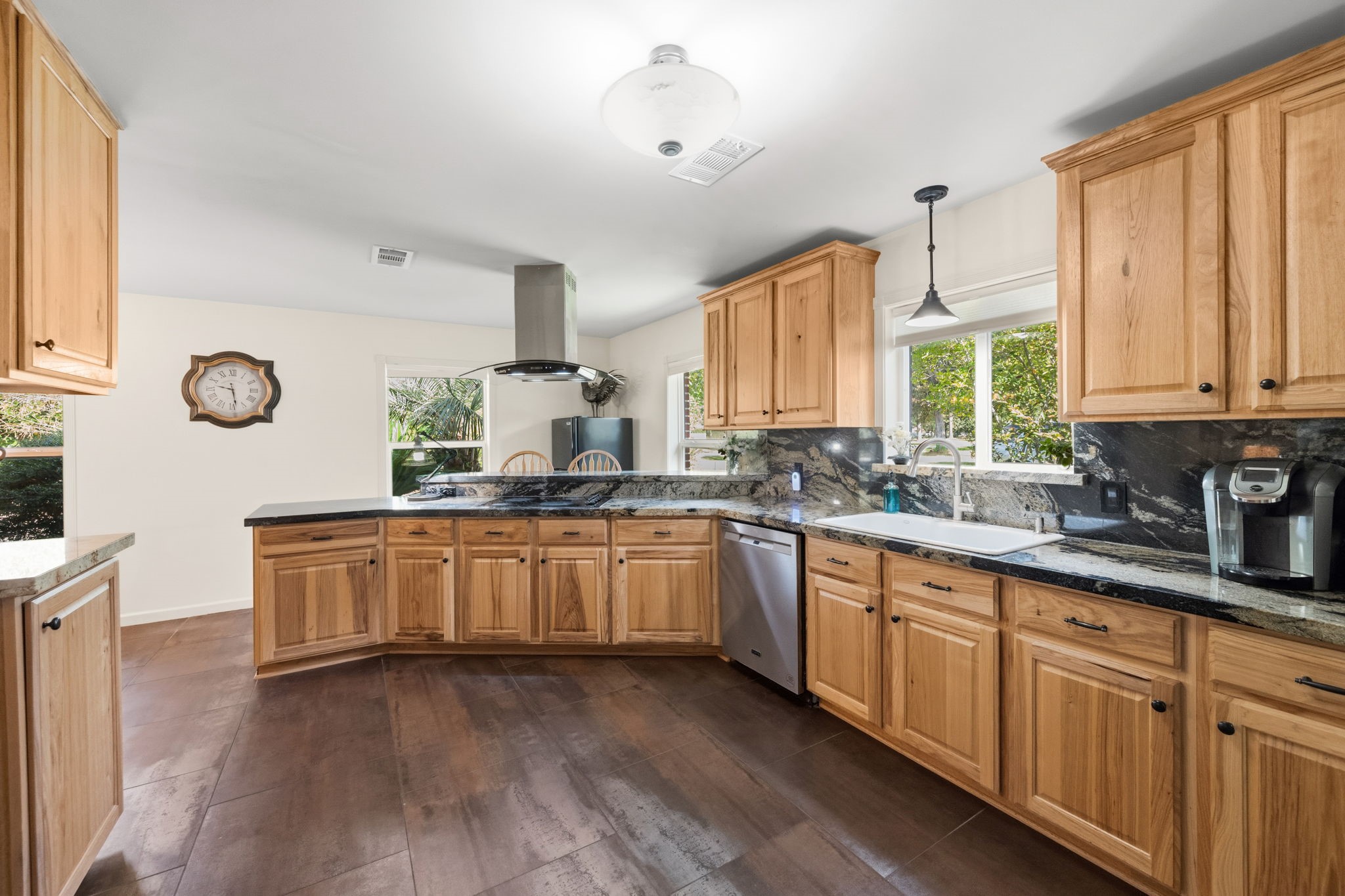 1202 Forest Cove Drive Property Photo 11
