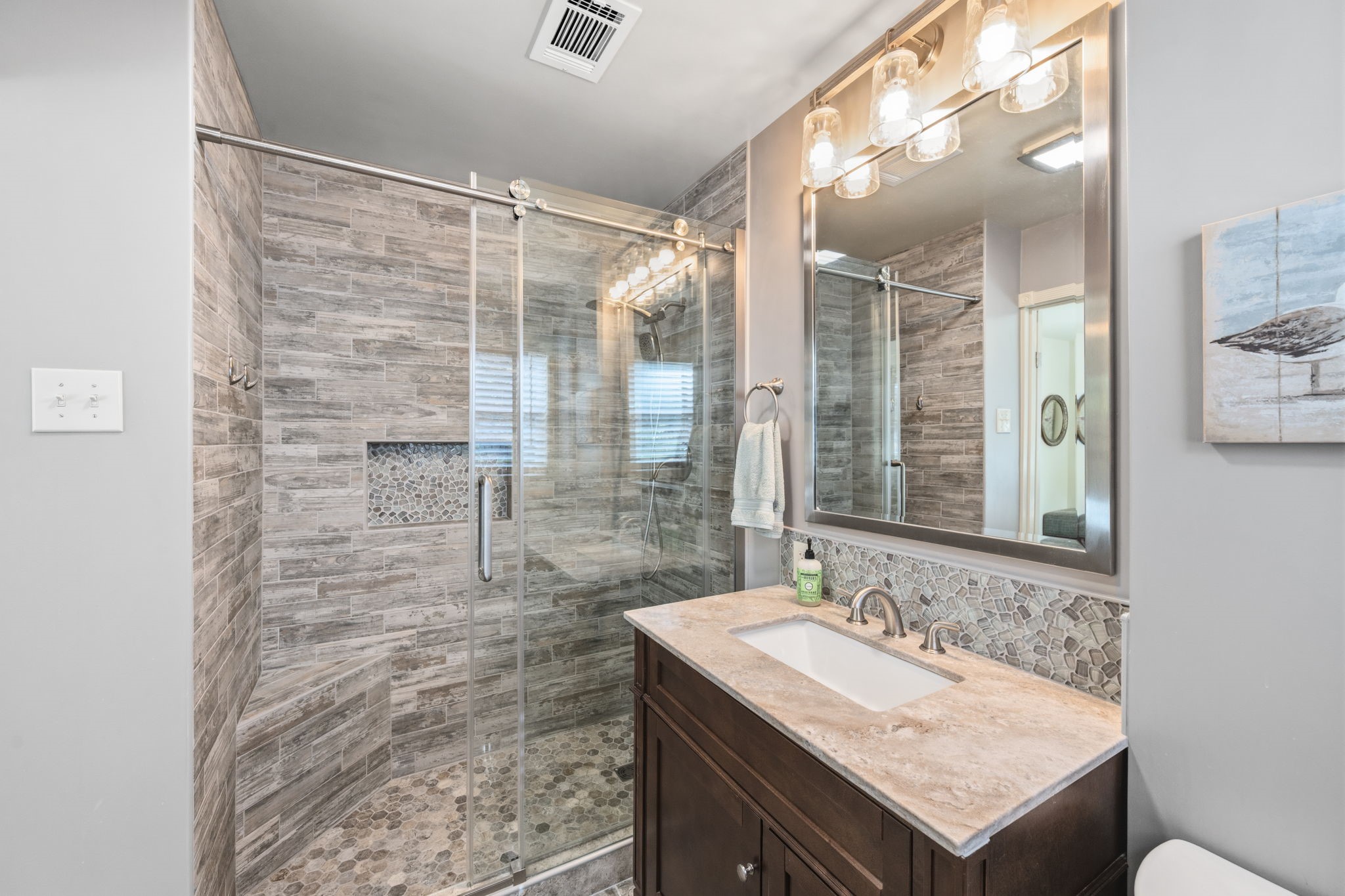 1202 Forest Cove Drive Property Photo 16