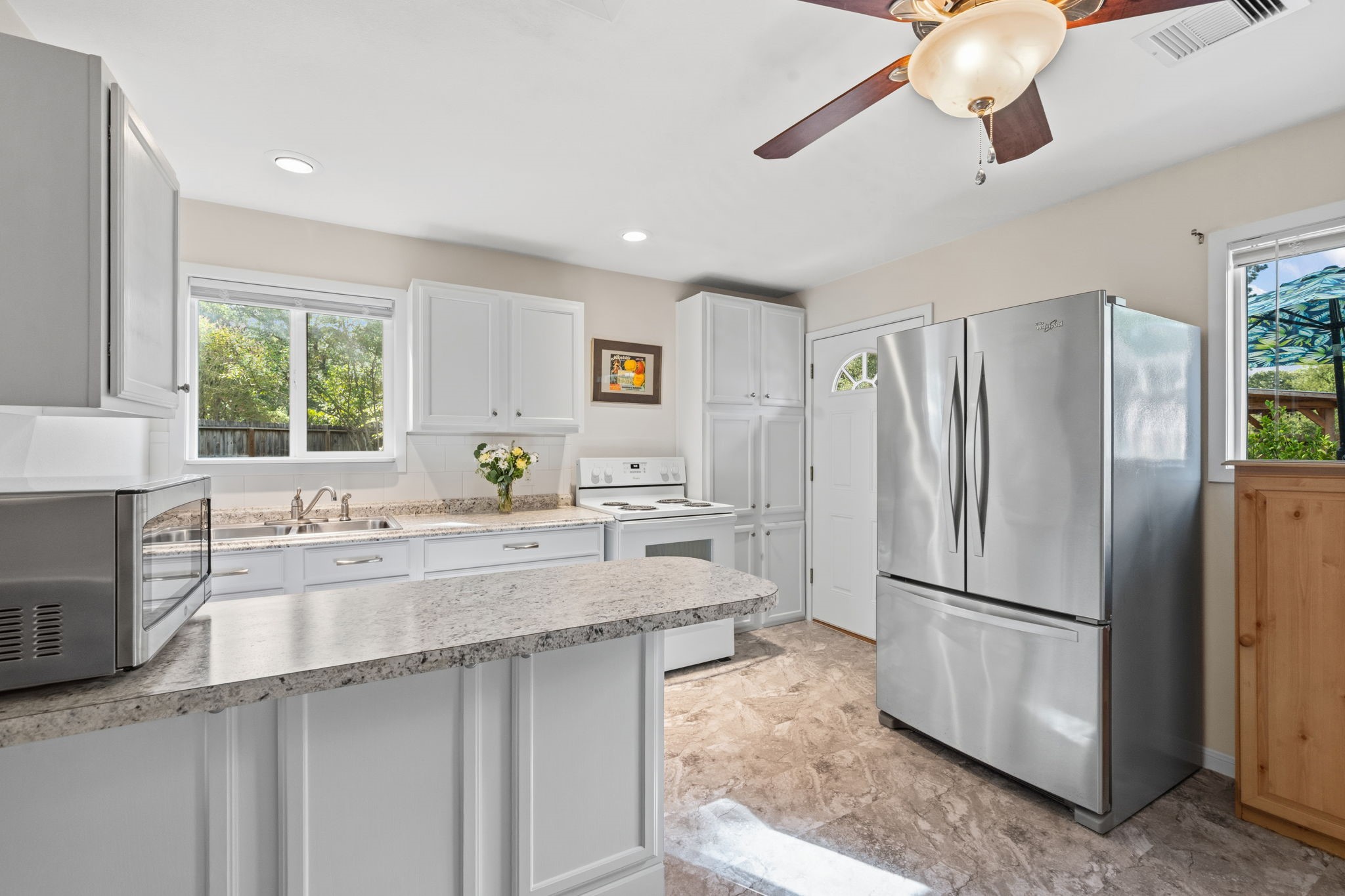 1202 Forest Cove Drive Property Photo 27