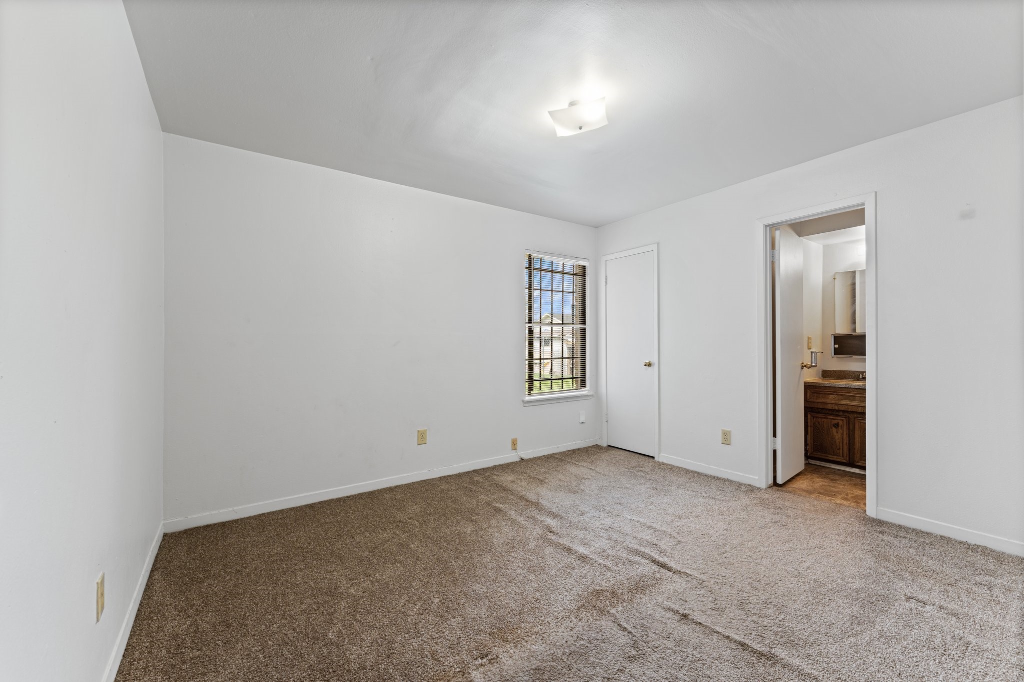 2006 Deerhurst Lane Property Photo 17