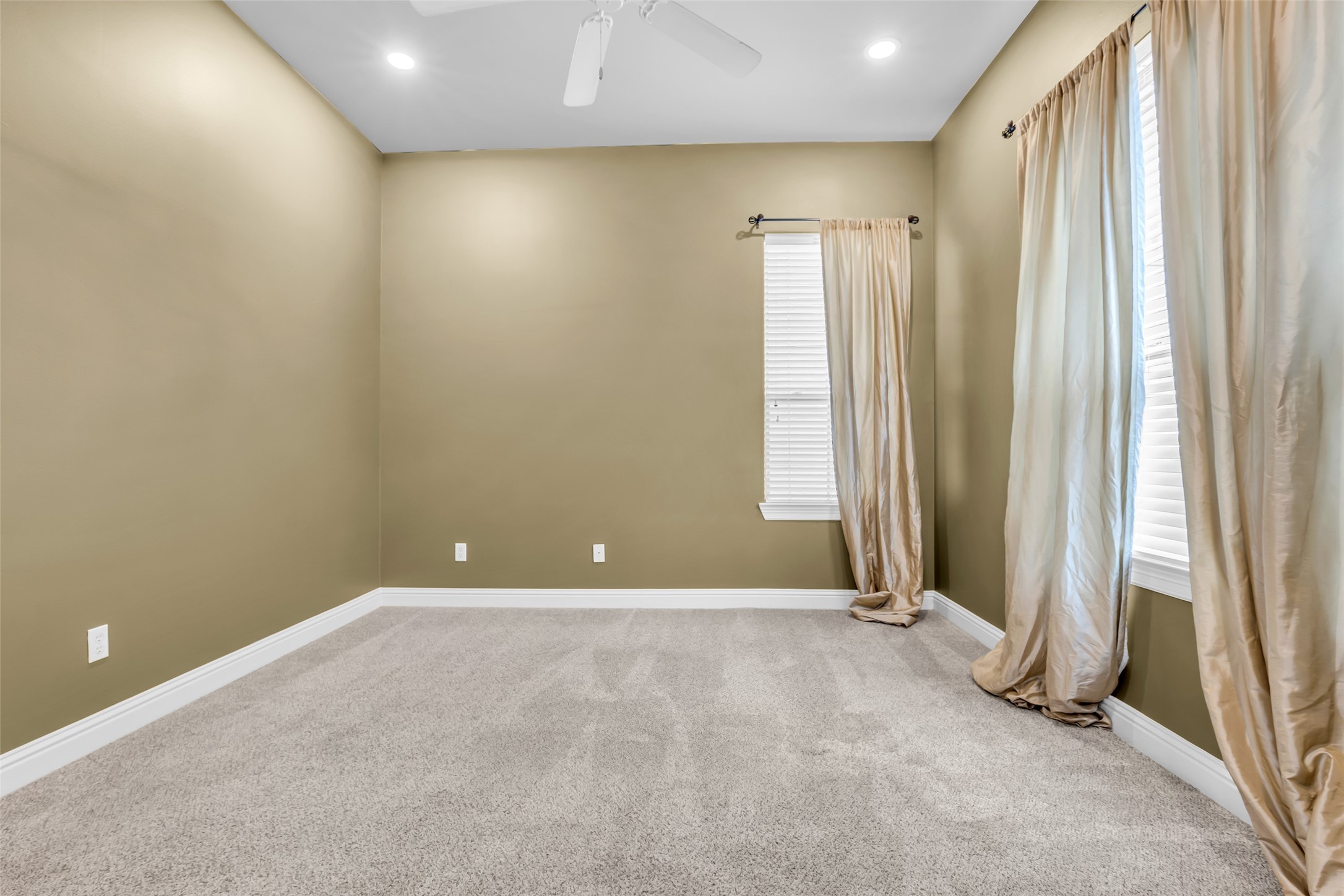 1246 Sampson Street Property Photo 18