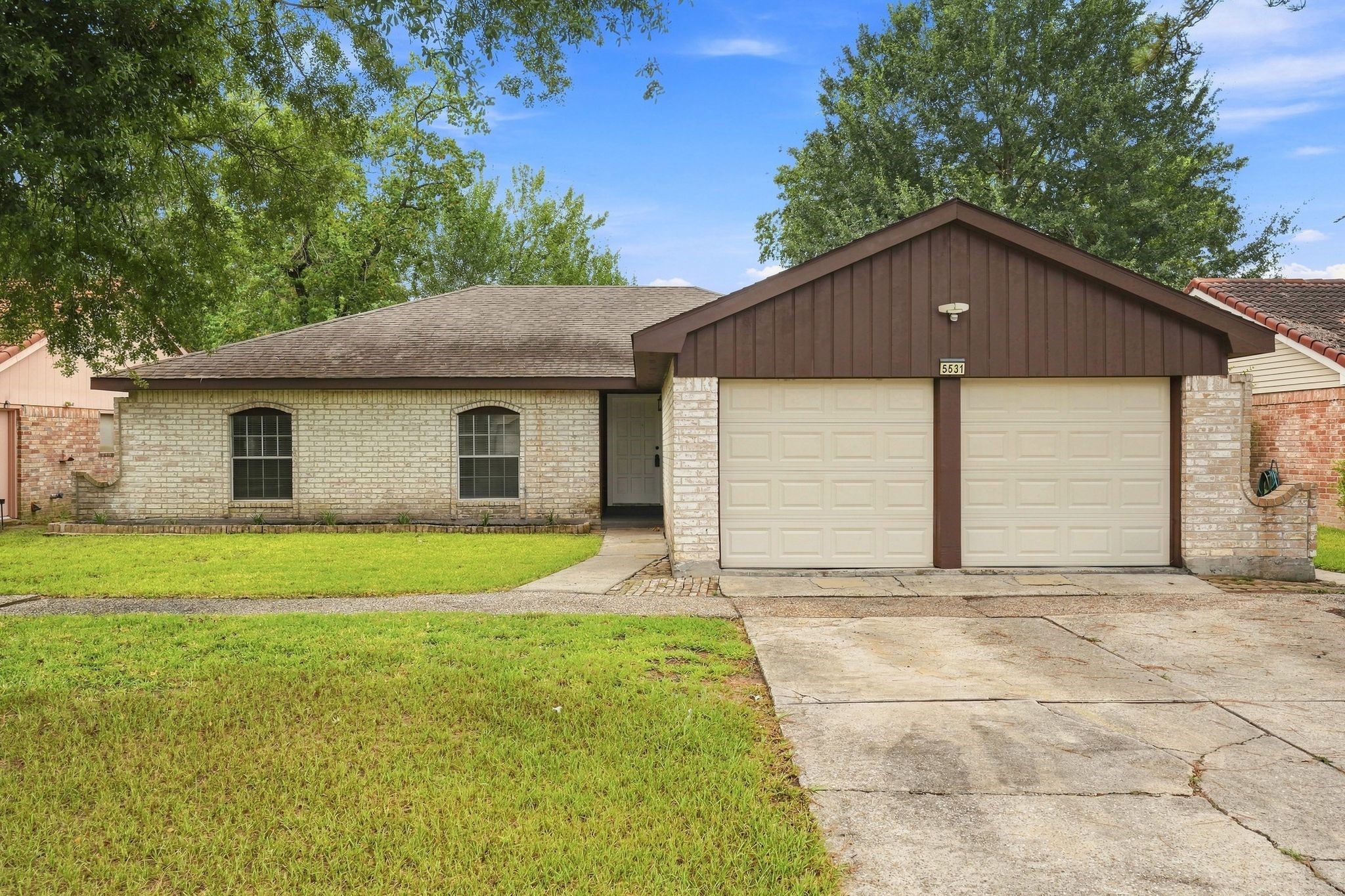 5531 Maplegate Drive Property Photo 1