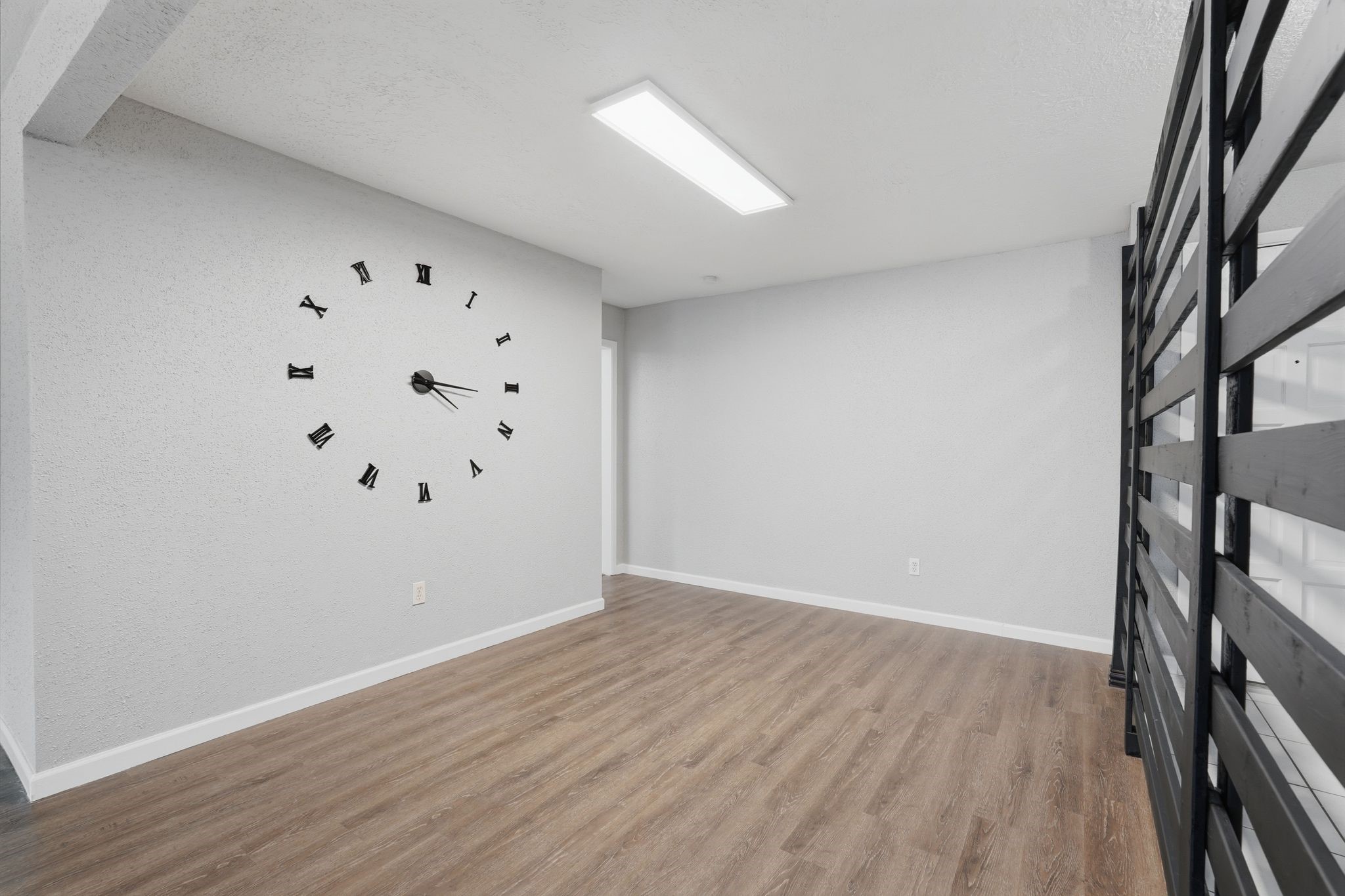 5531 Maplegate Drive Property Photo 8