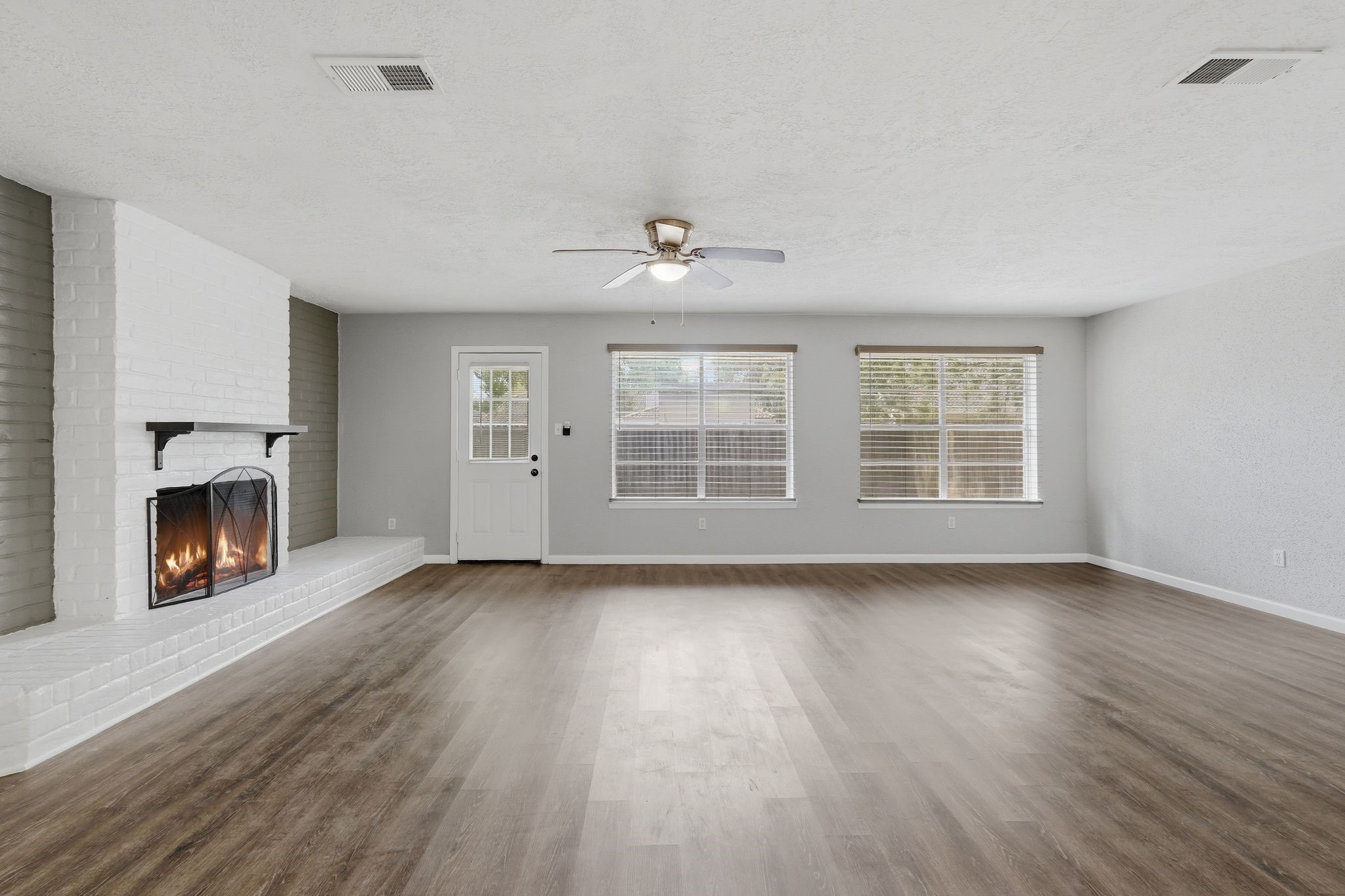5531 Maplegate Drive Property Photo 13