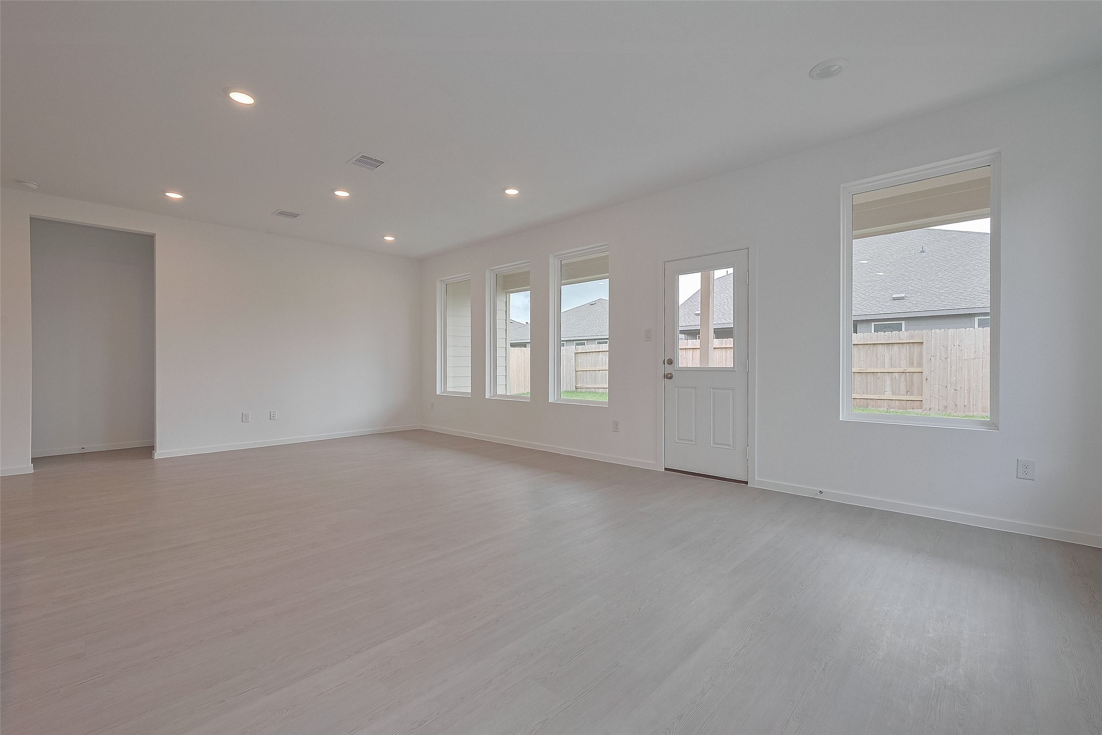 21722 Colonial Meadow Creek Trail Property Photo 11