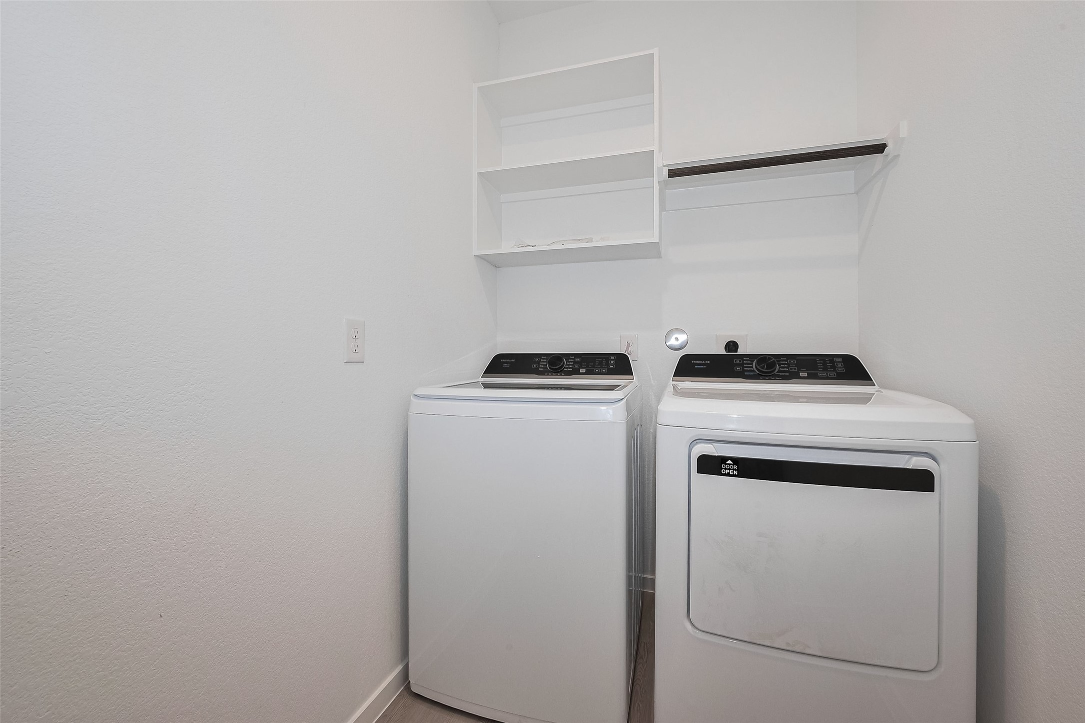 21722 Colonial Meadow Creek Trail Property Photo 29