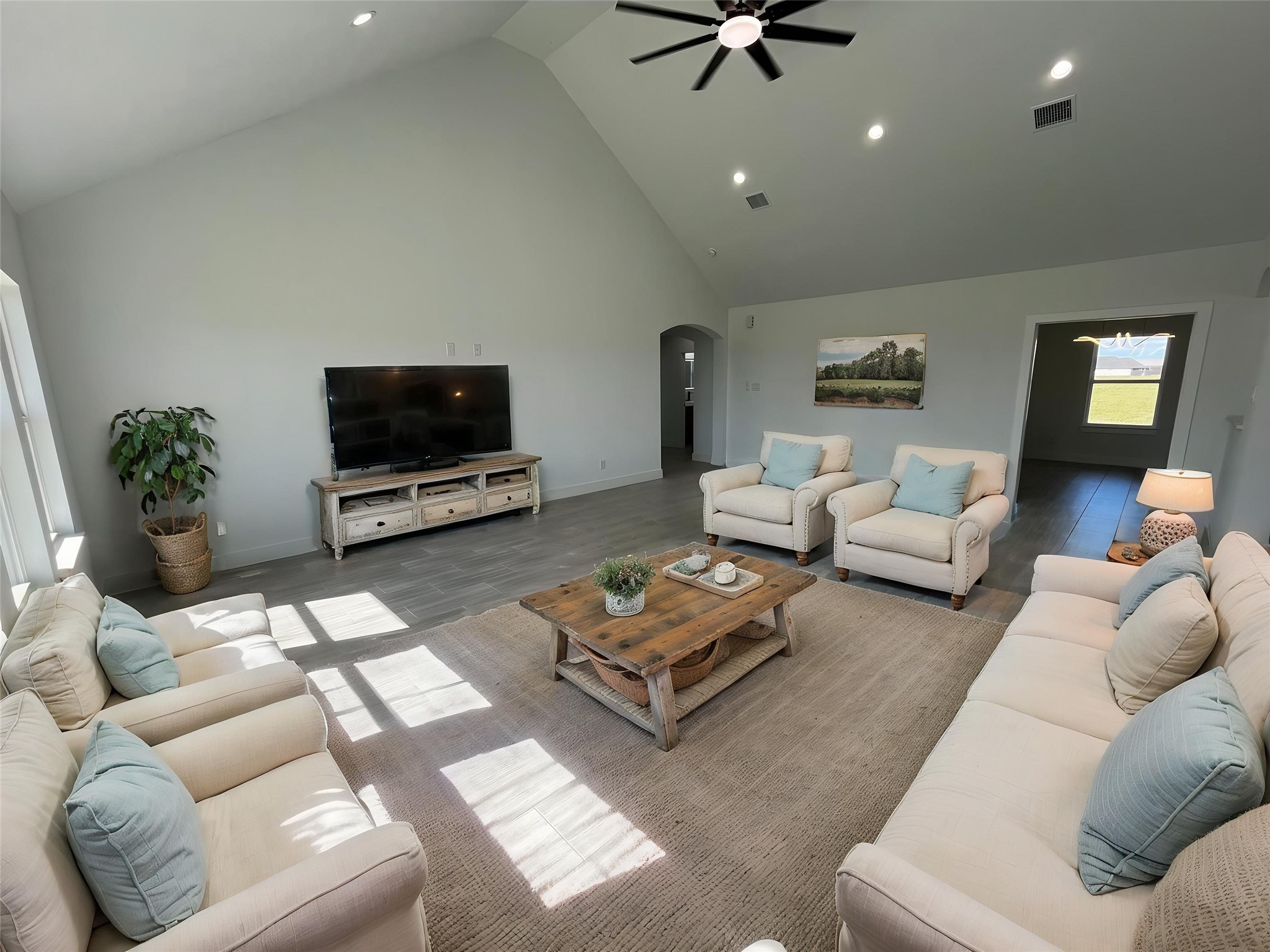 471 Buffalo Creek Bend Property Photo 5