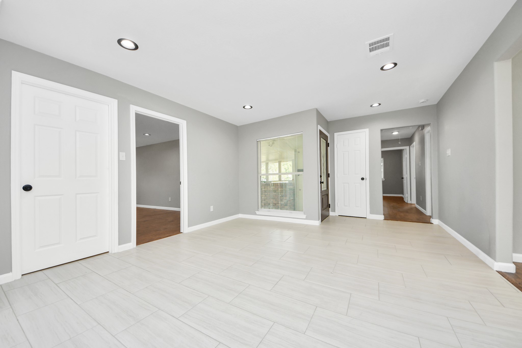5743 Newquay Street Property Photo 15