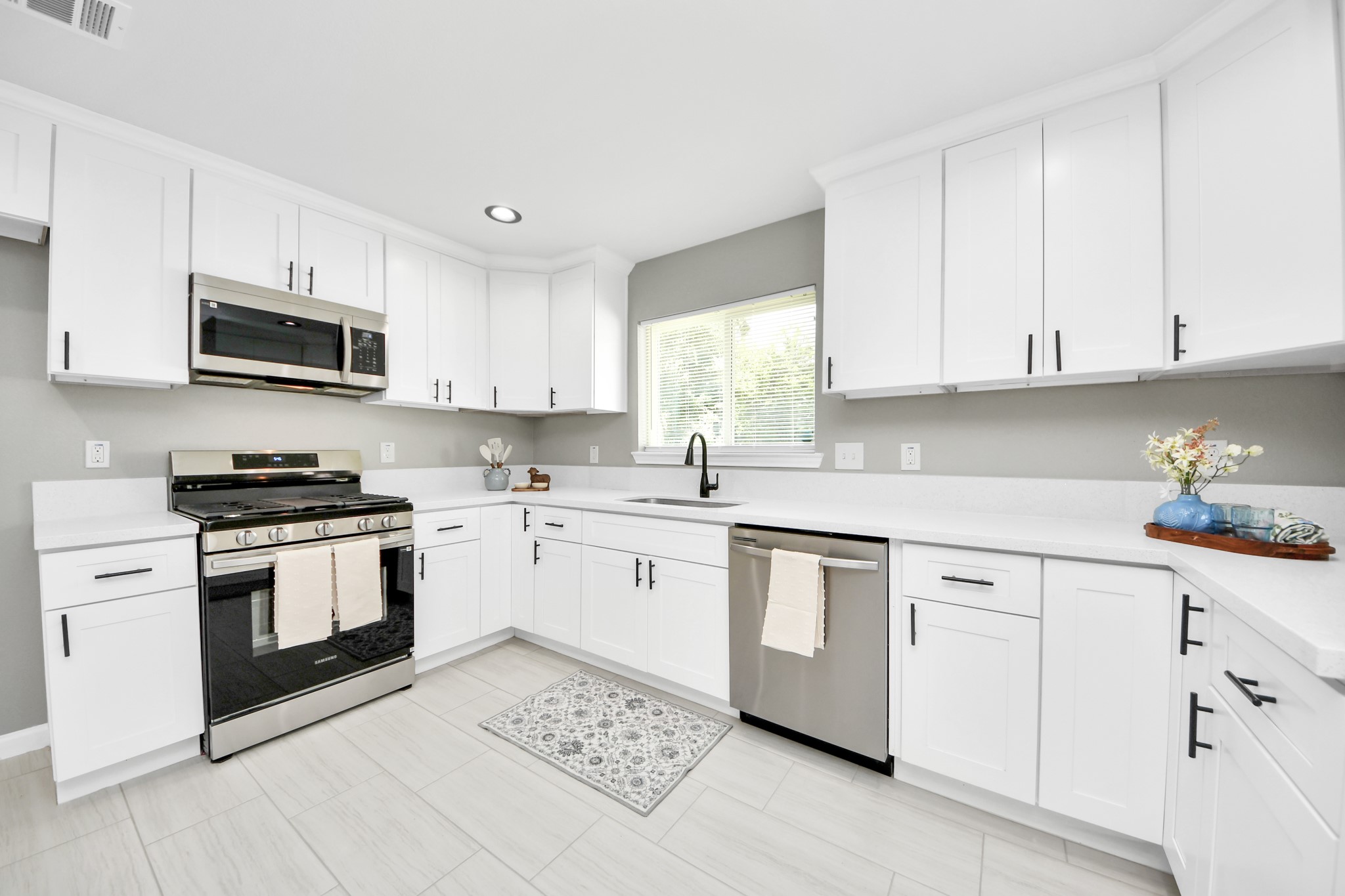 5743 Newquay Street Property Photo 18